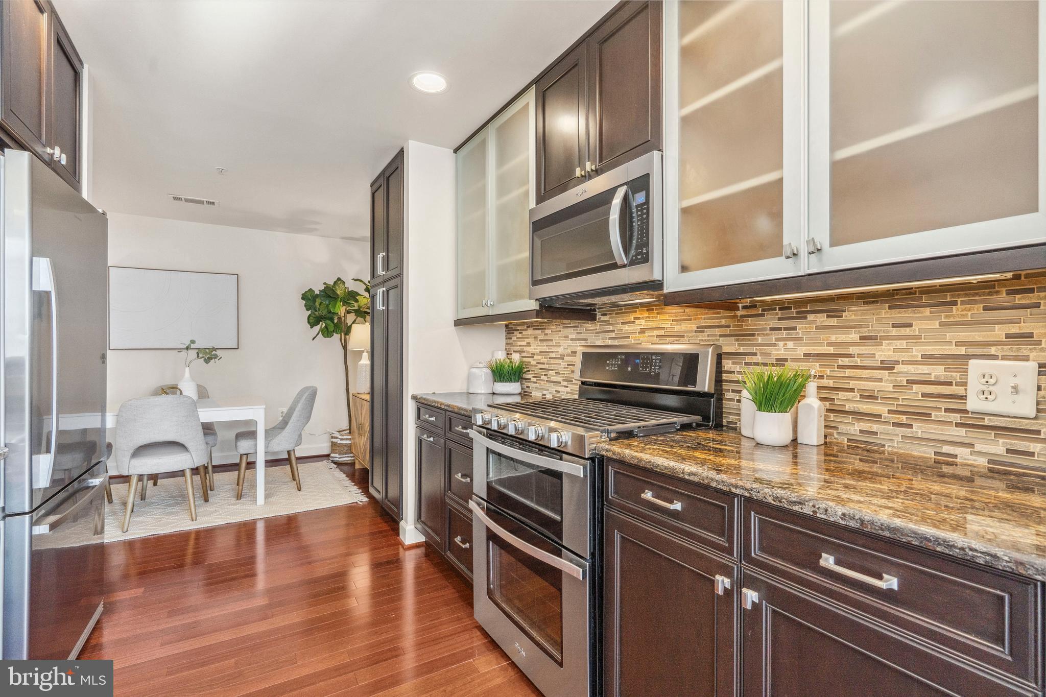 Real estate listing preview #9