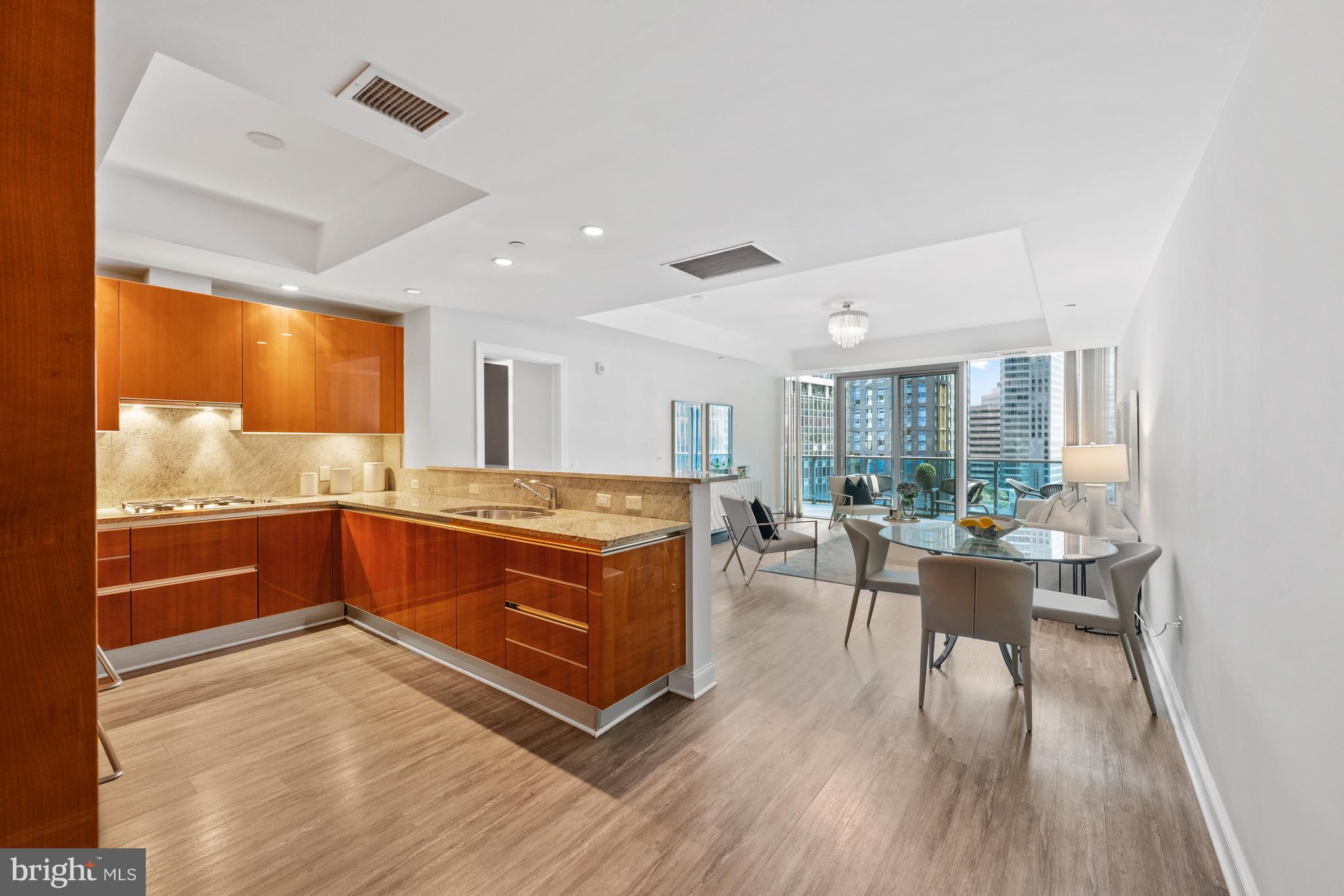 Real estate listing preview #13