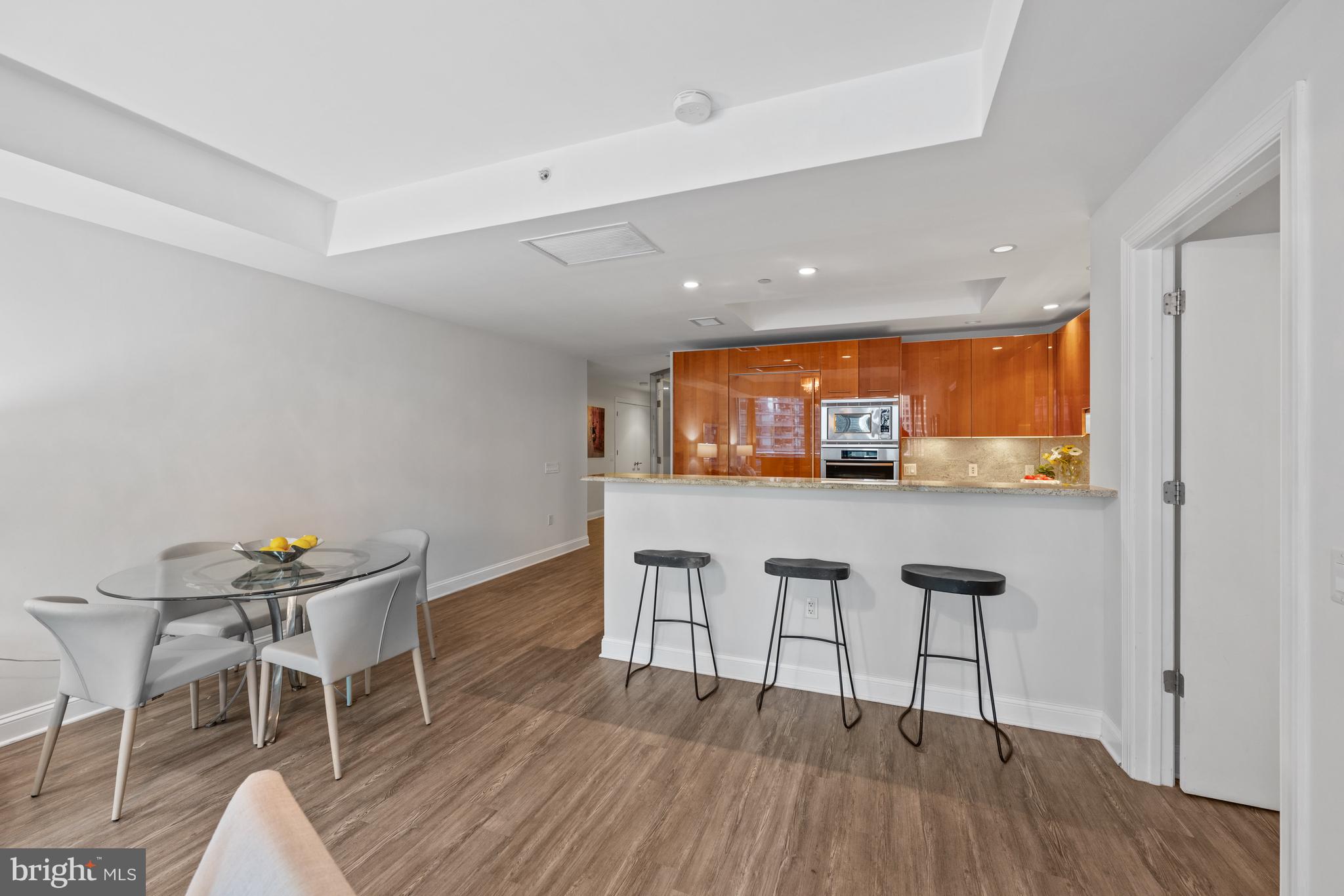 Real estate listing preview #17