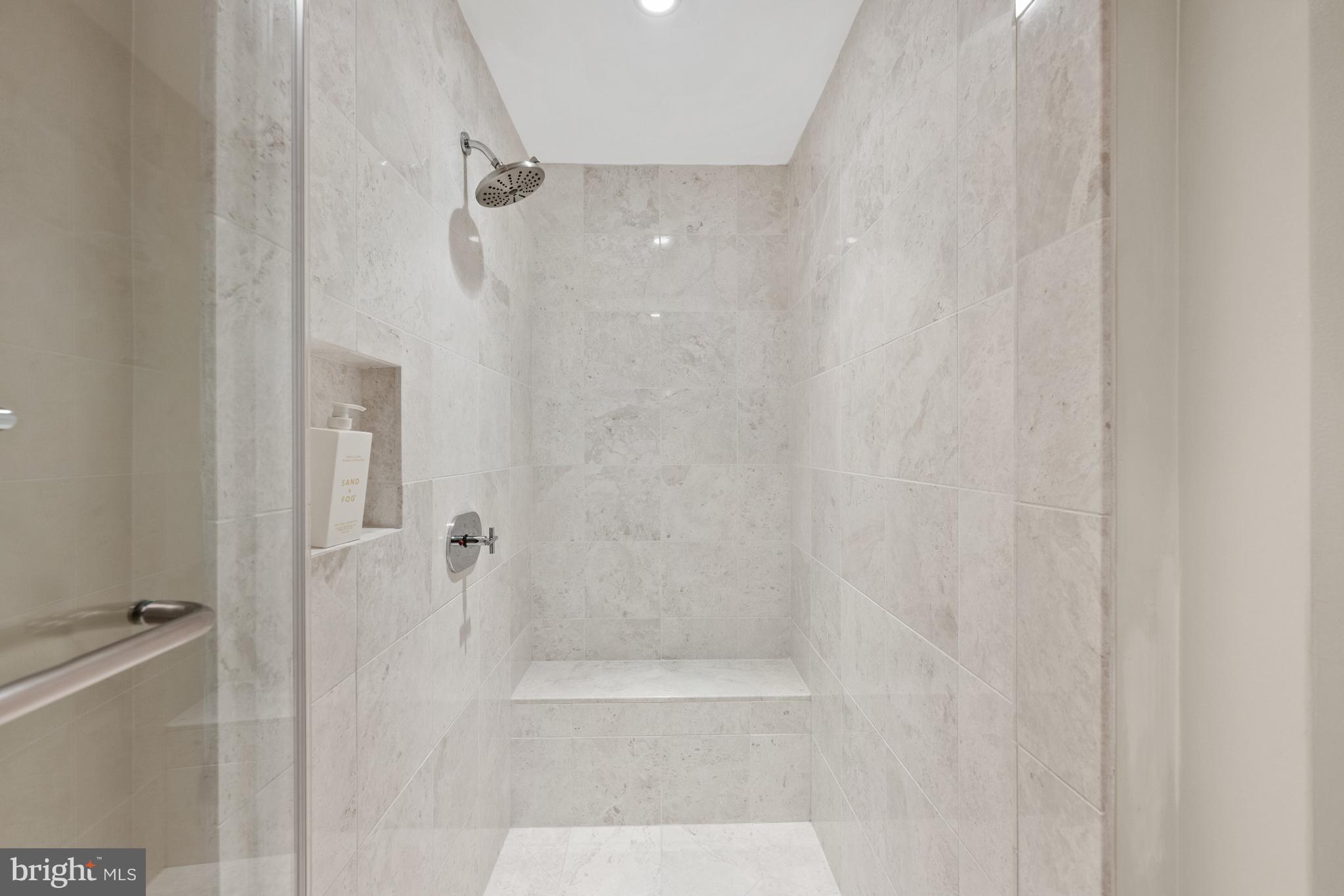 Real estate listing preview #26