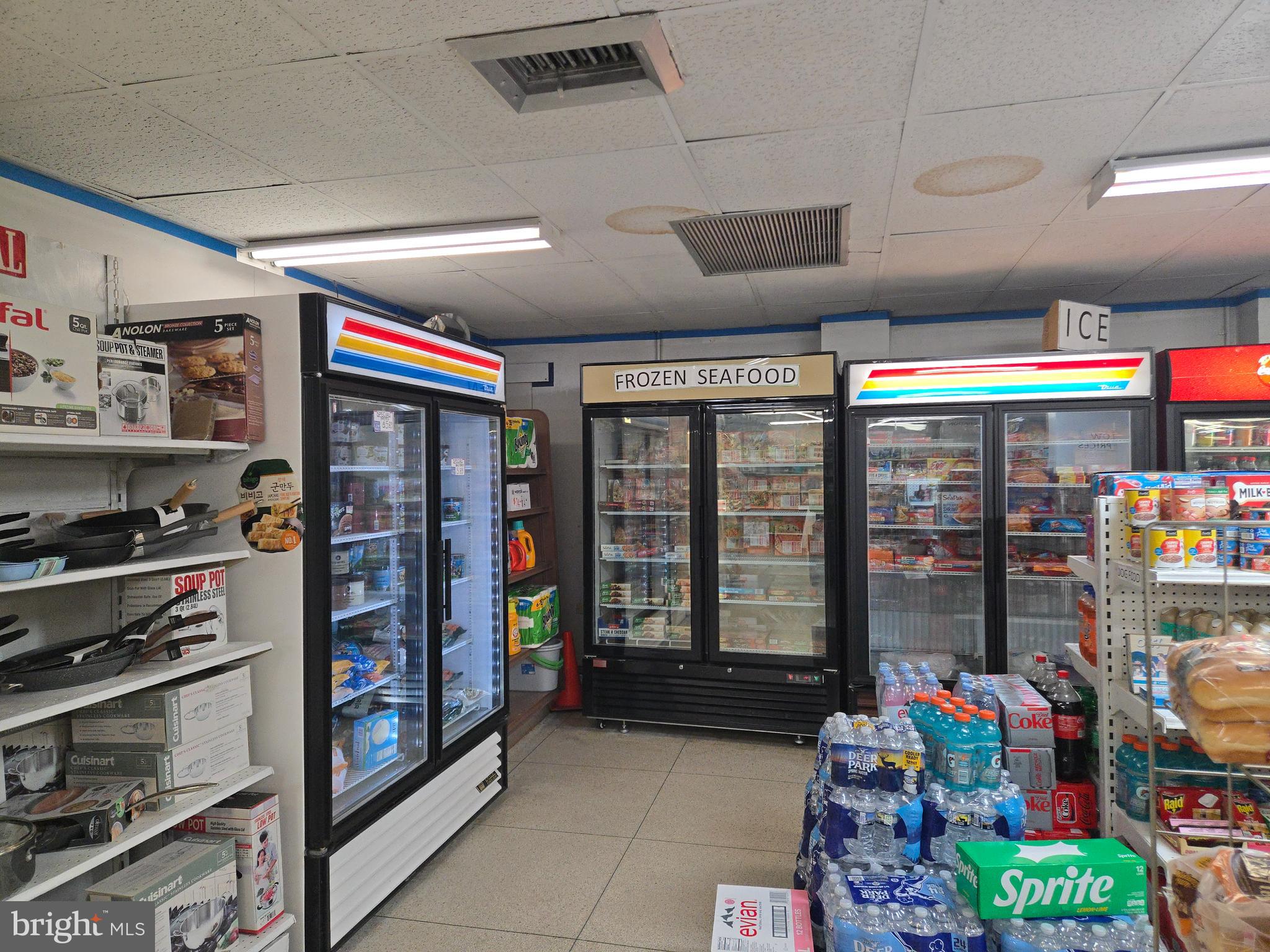 Real estate listing preview #16