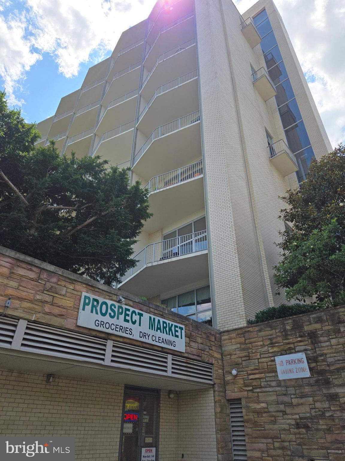 Real estate listing preview #3