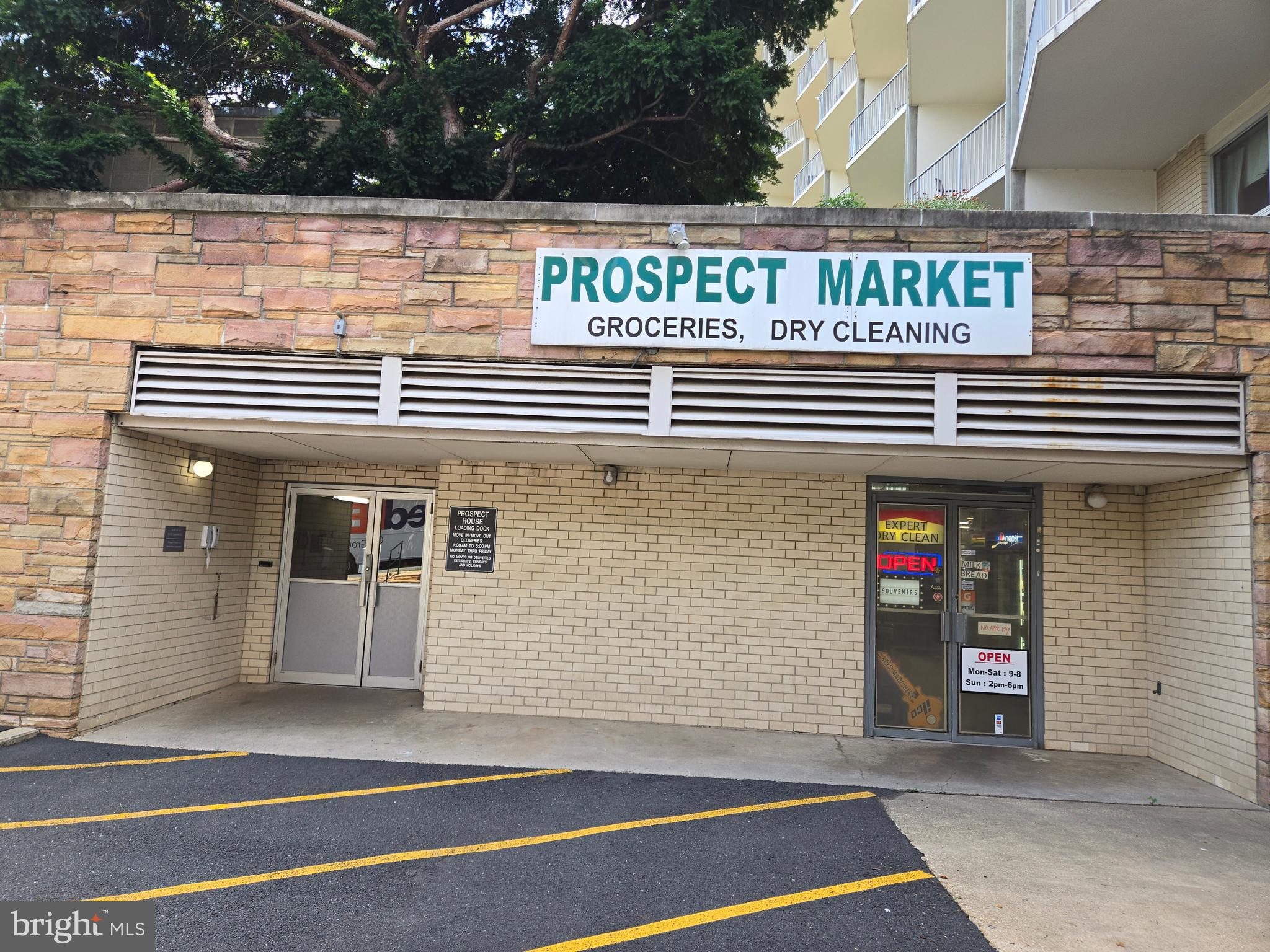 Real estate listing preview #1