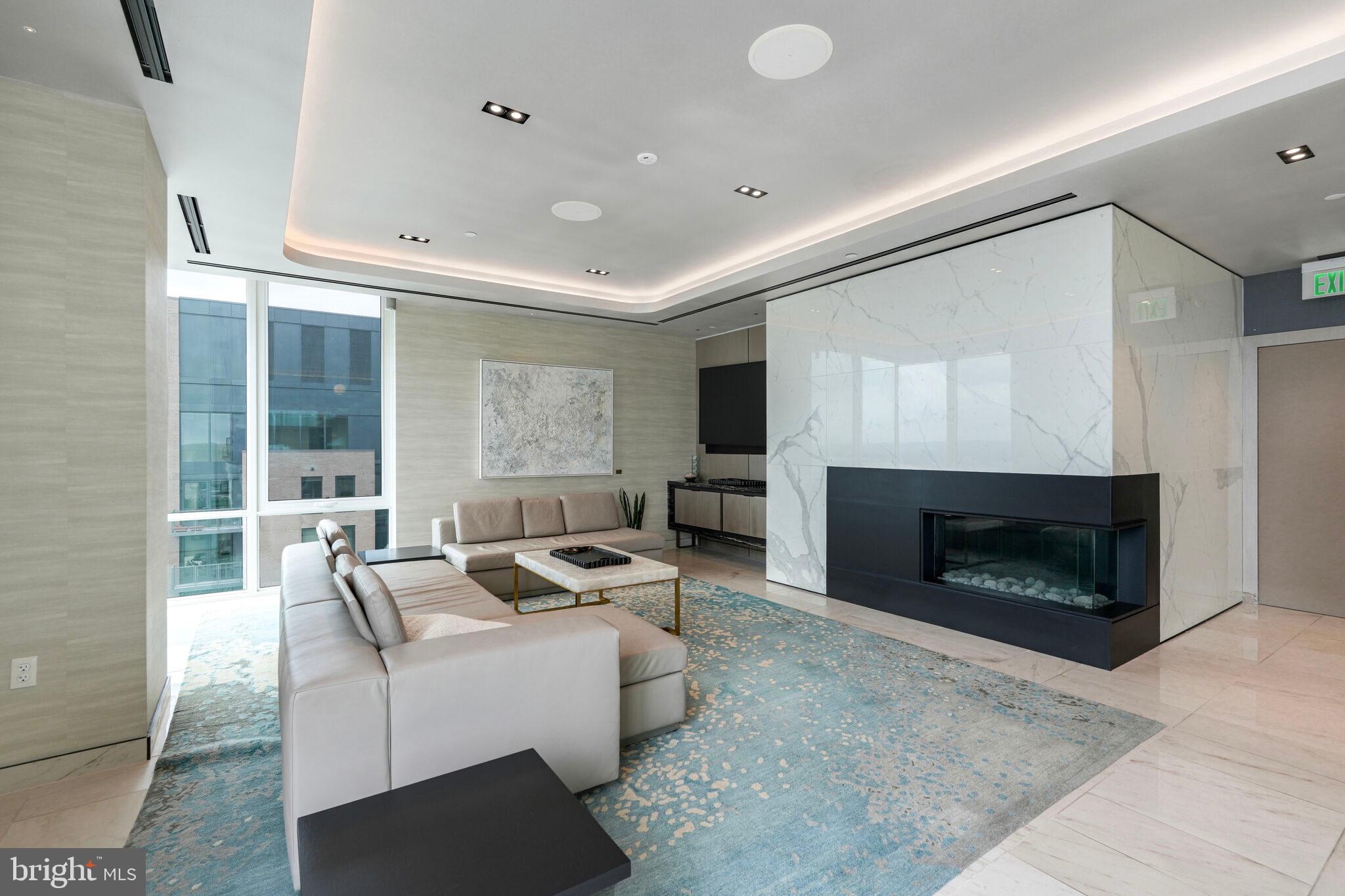 Real estate listing preview #24