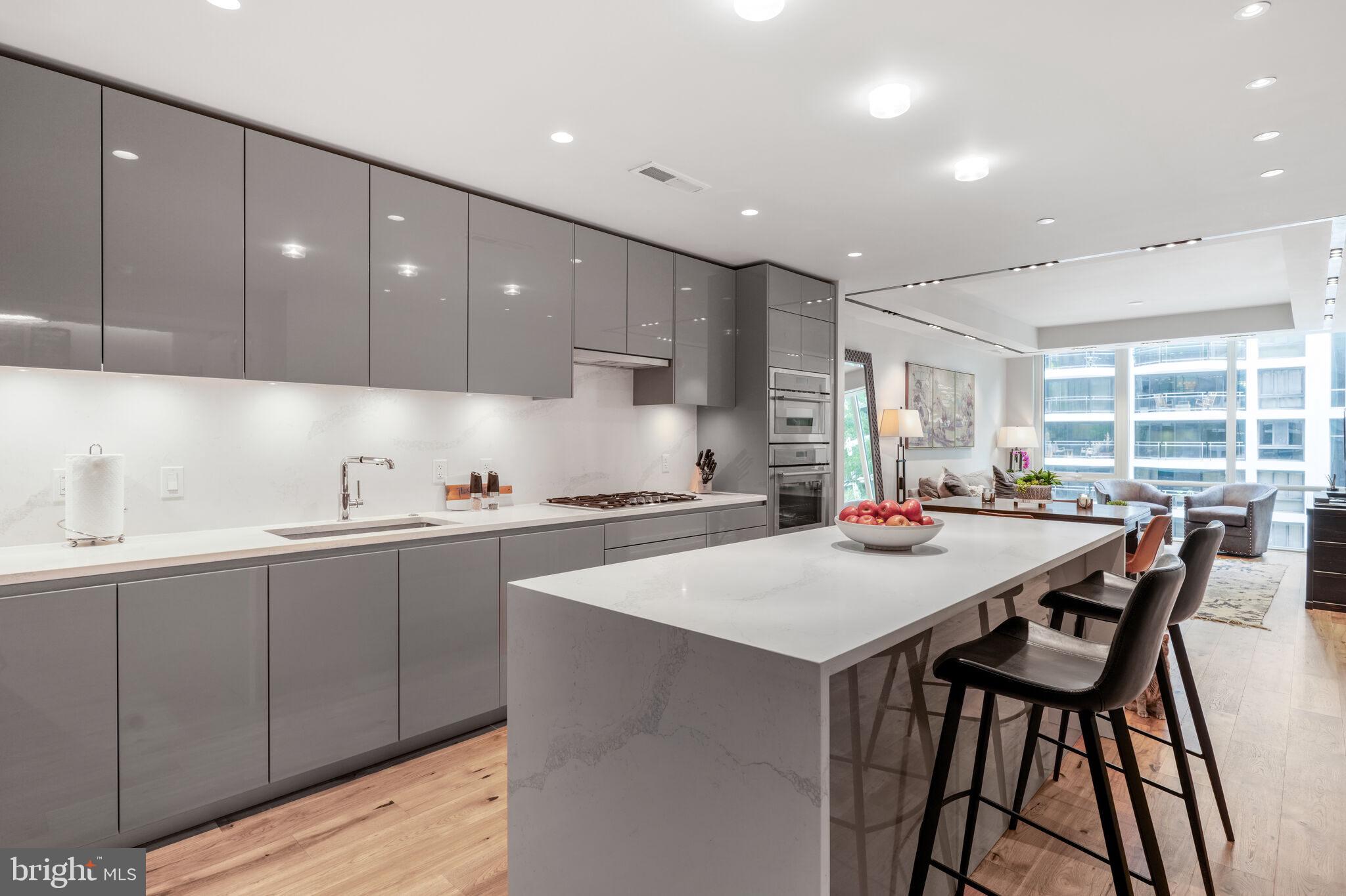 Real estate listing preview #4