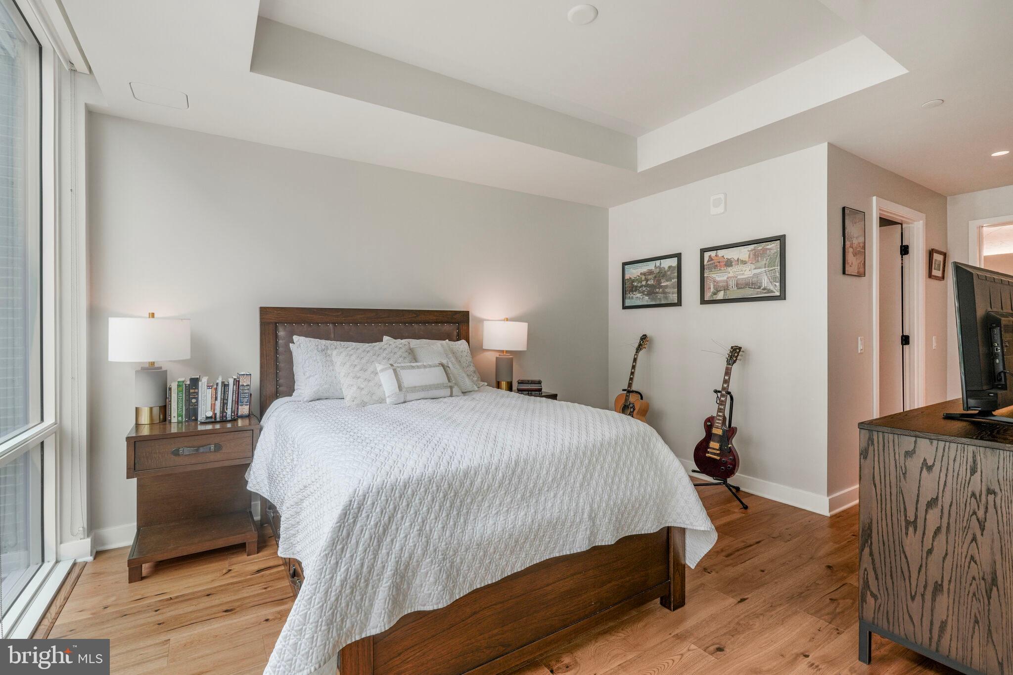 Real estate listing preview #12