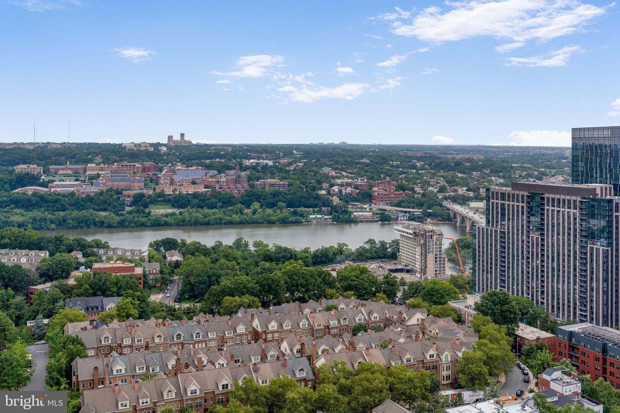 Real estate listing preview #37