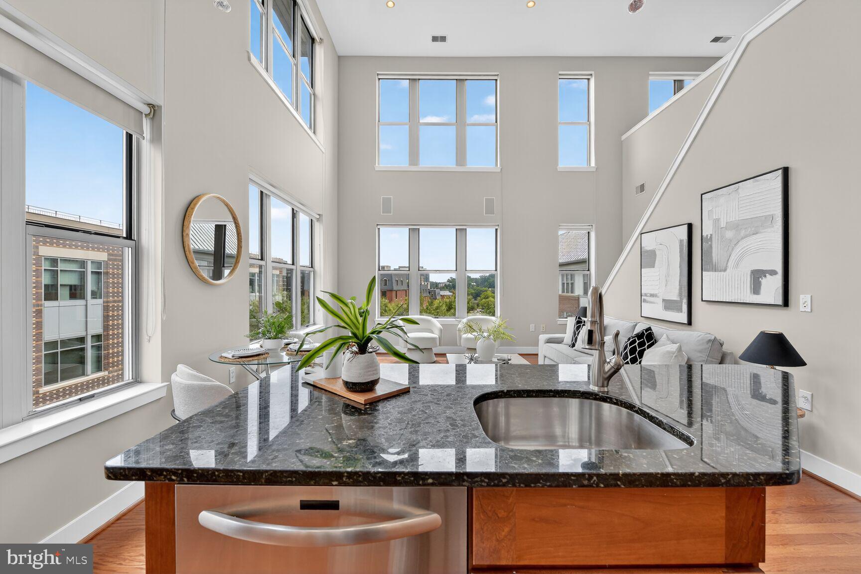 Real estate listing preview #19