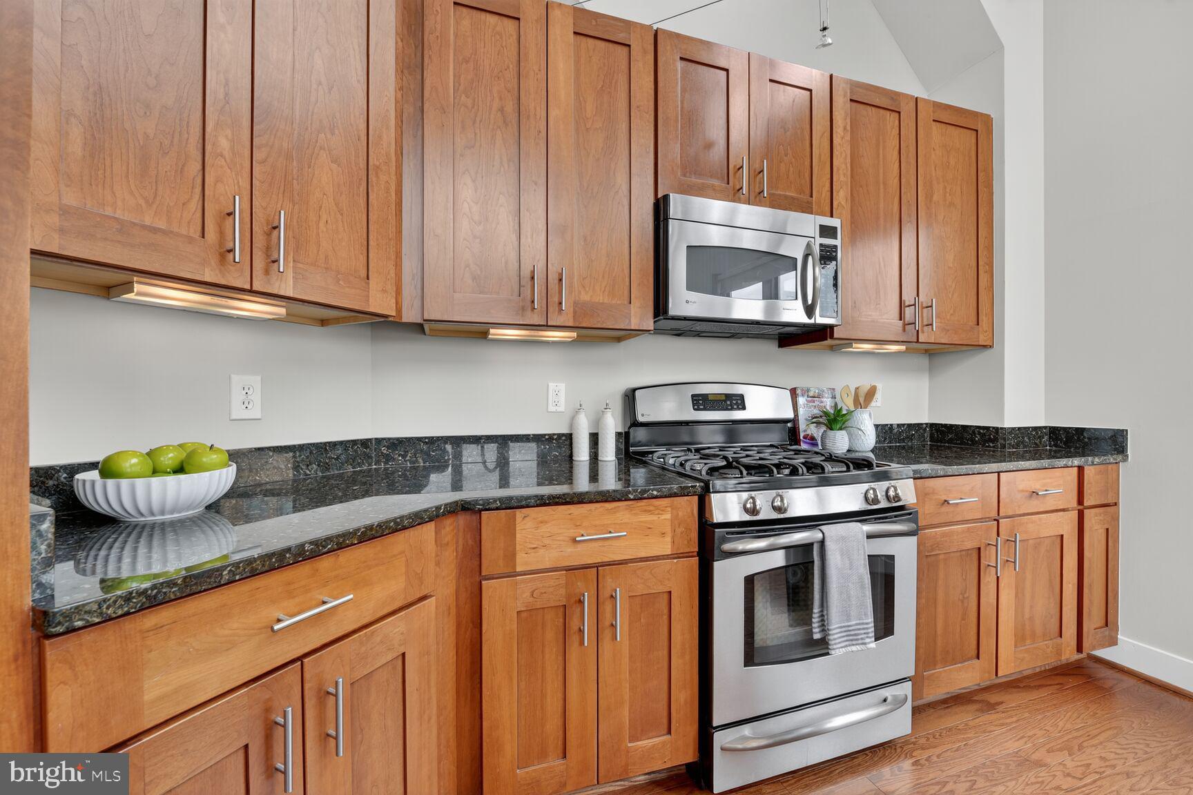 Real estate listing preview #11