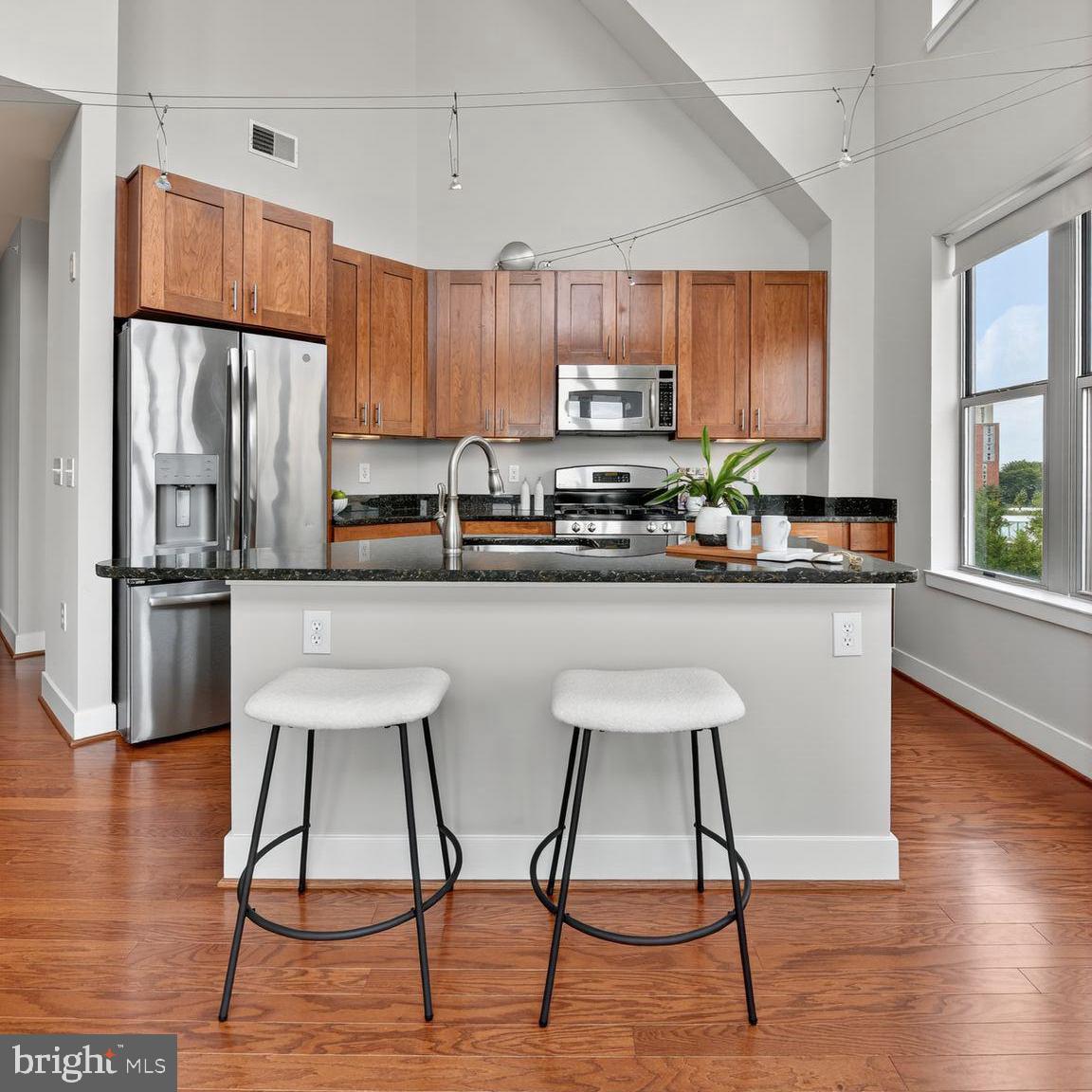 Real estate listing preview #13