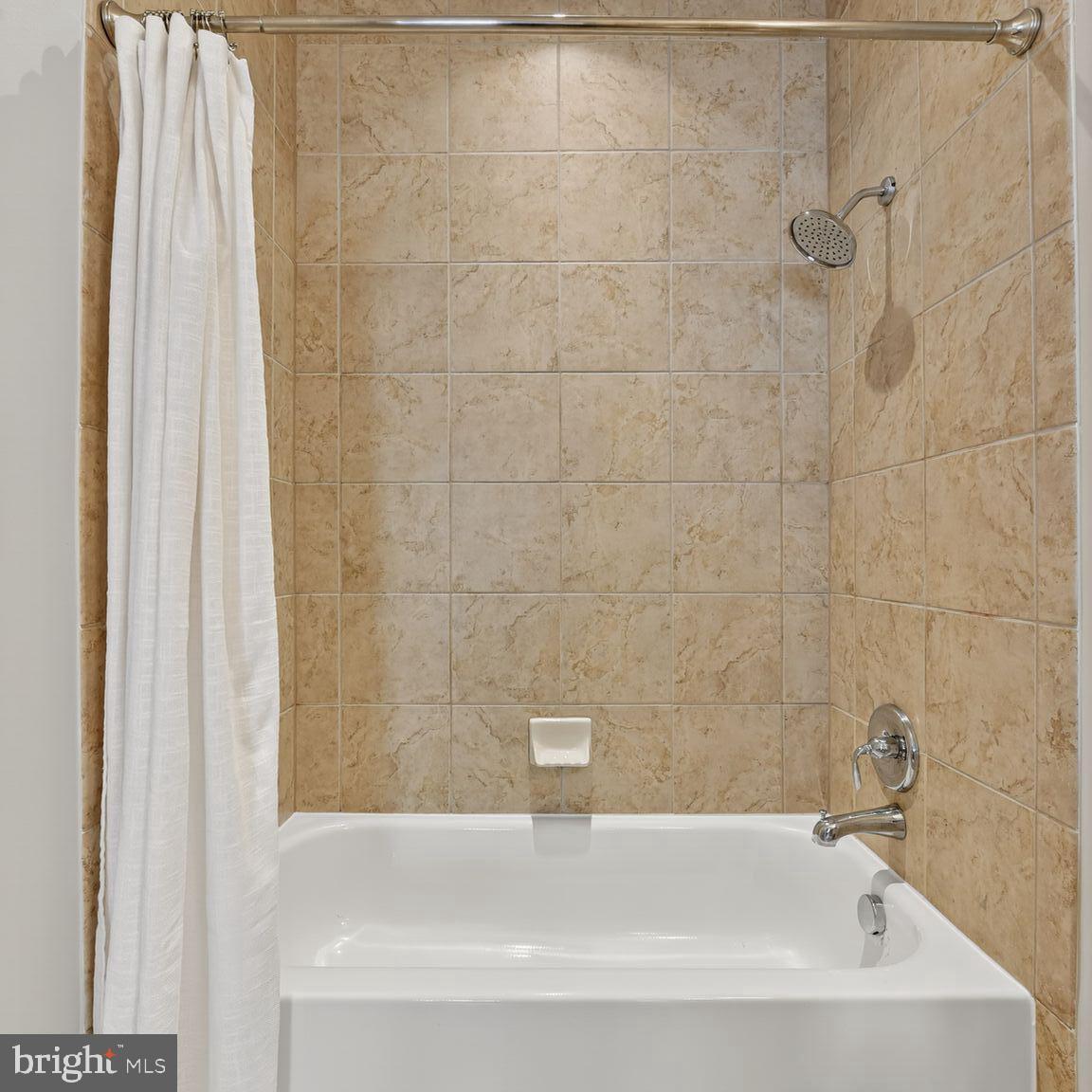 Real estate listing preview #49