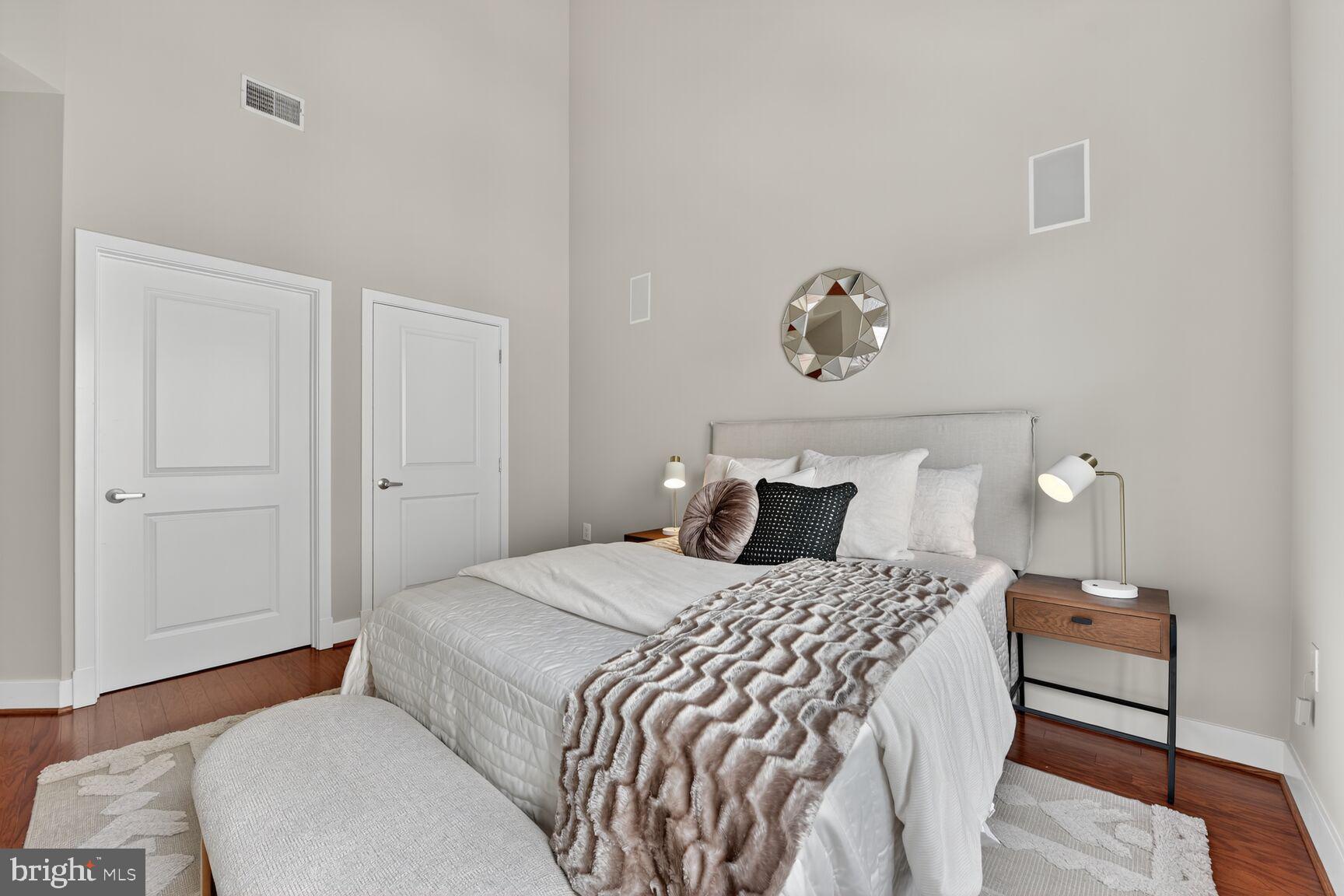 Real estate listing preview #38