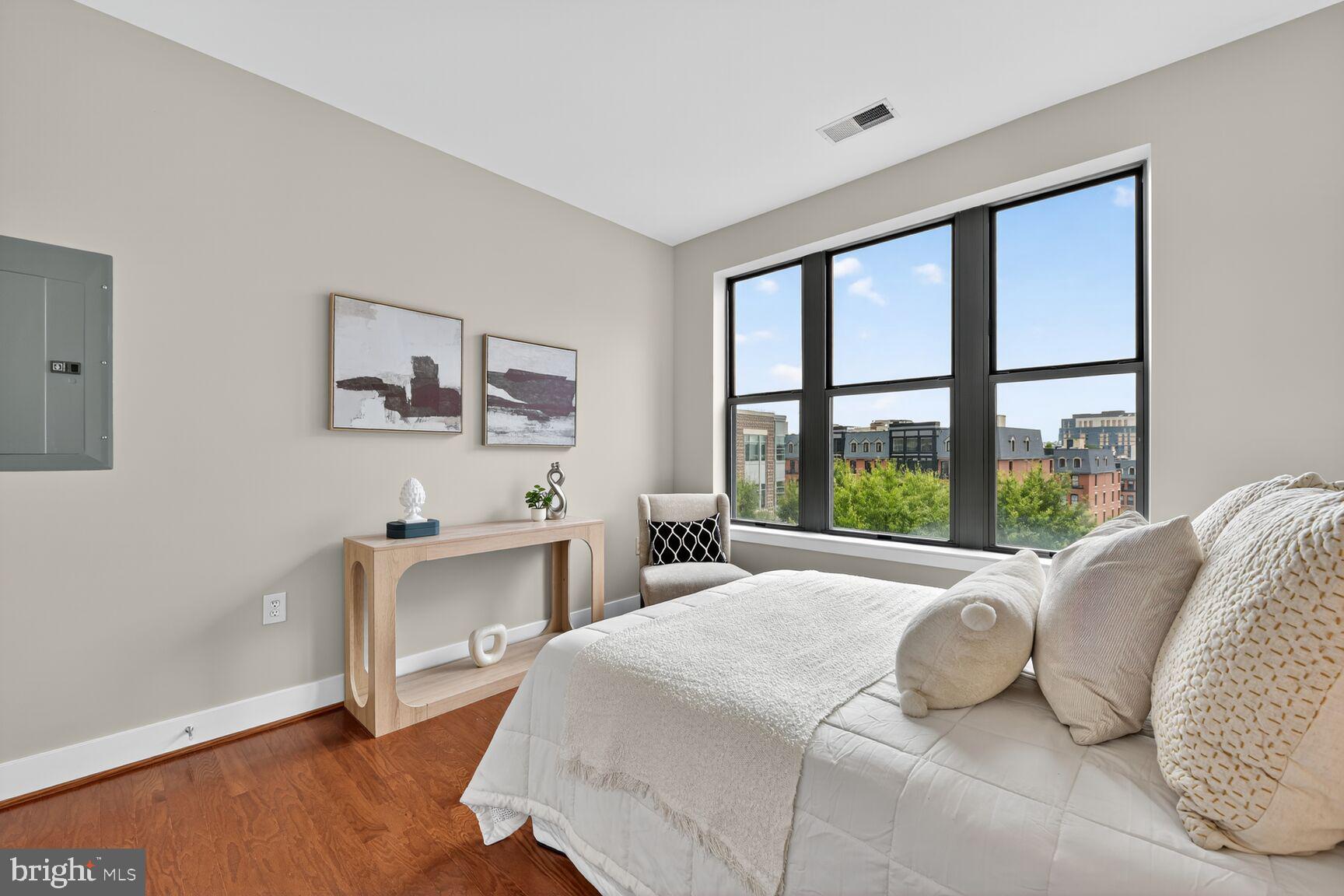 Real estate listing preview #52