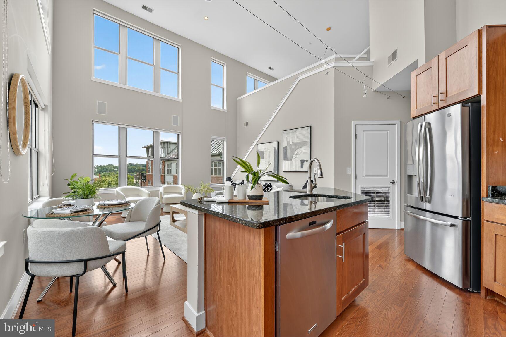 Real estate listing preview #17