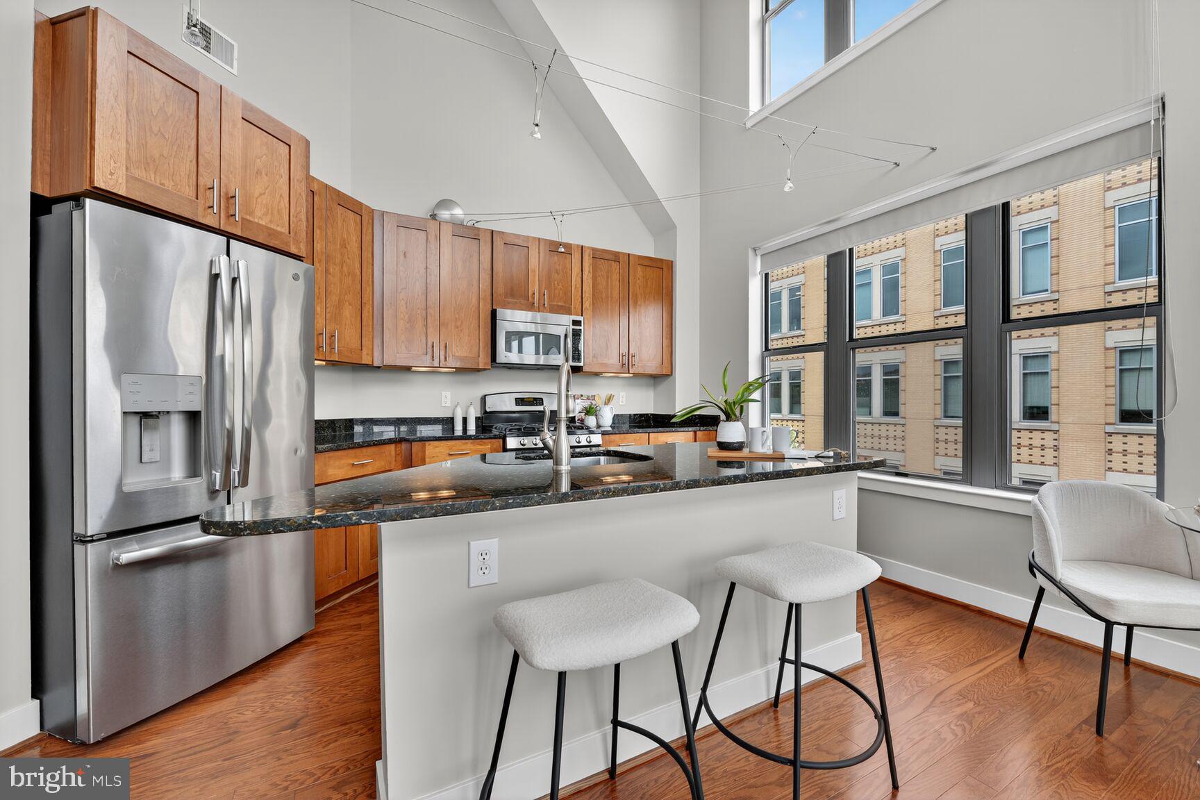 Real estate listing preview #12