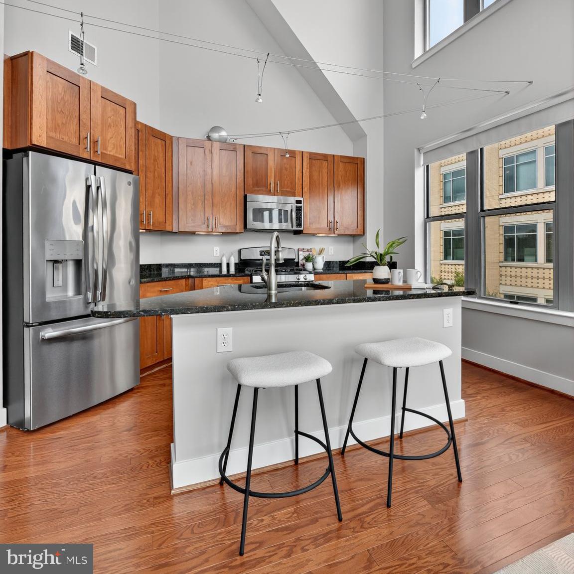 Real estate listing preview #9