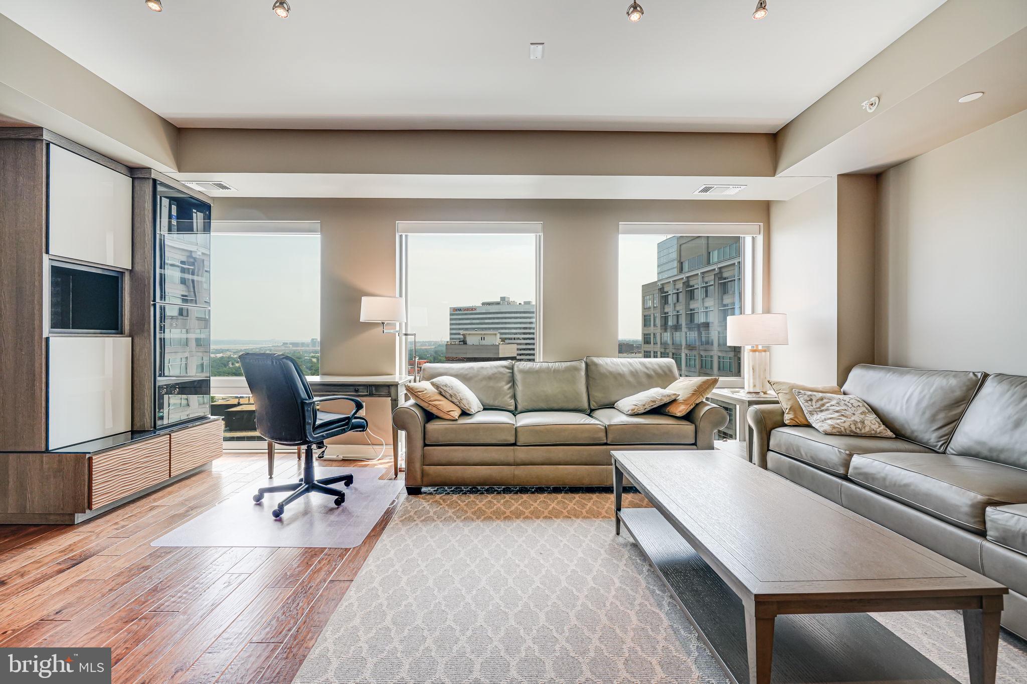 Real estate listing preview #15