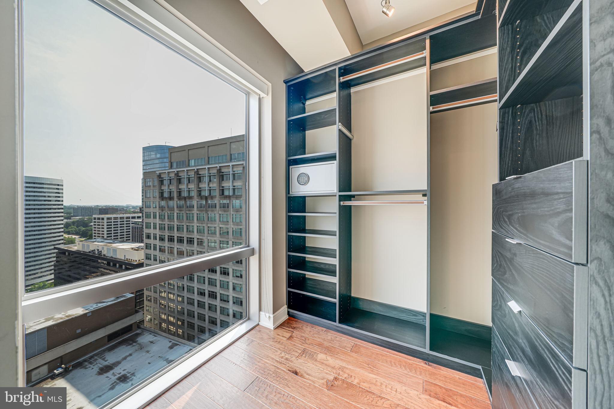 Real estate listing preview #42