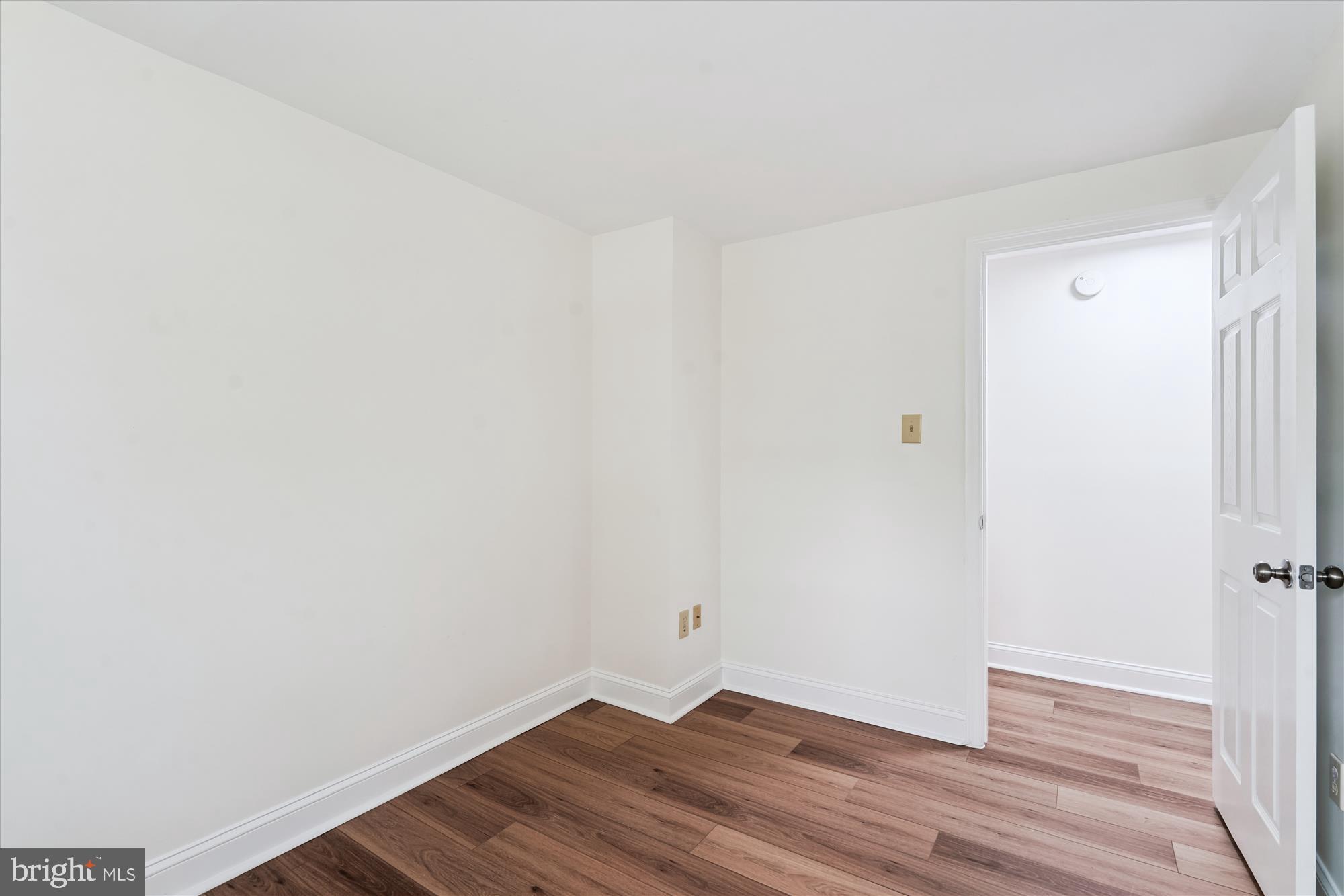 Real estate listing preview #22