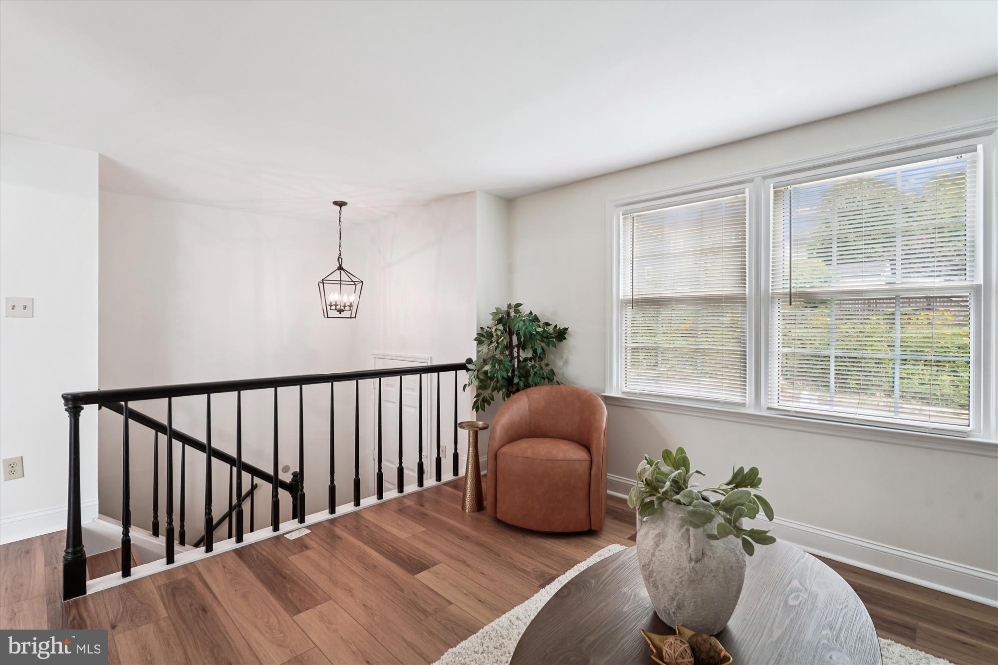 Real estate listing preview #7