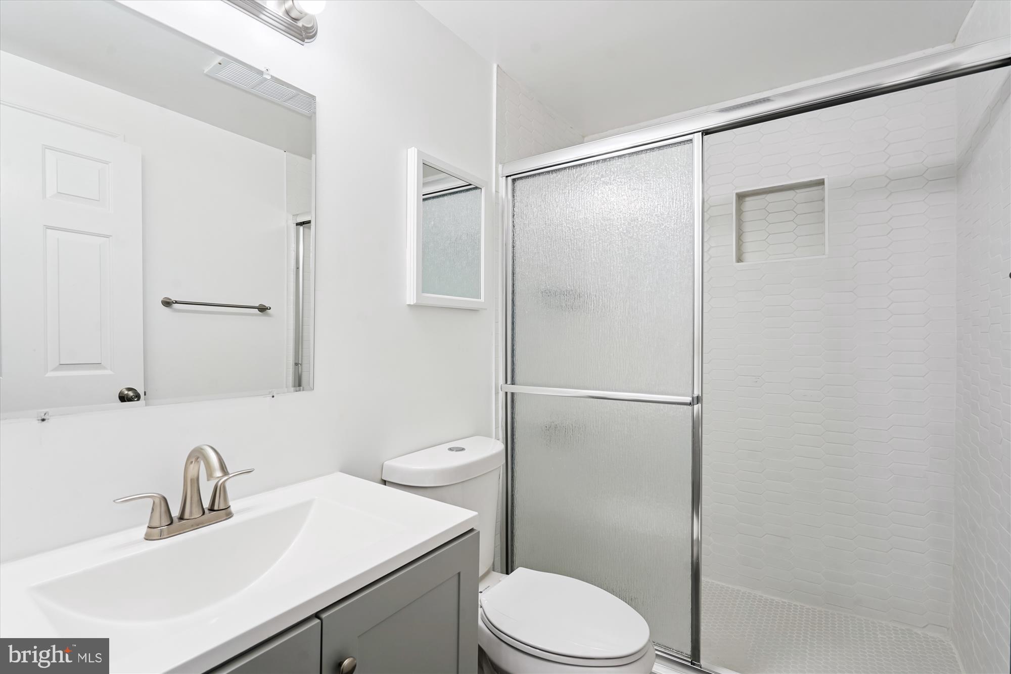 Real estate listing preview #15