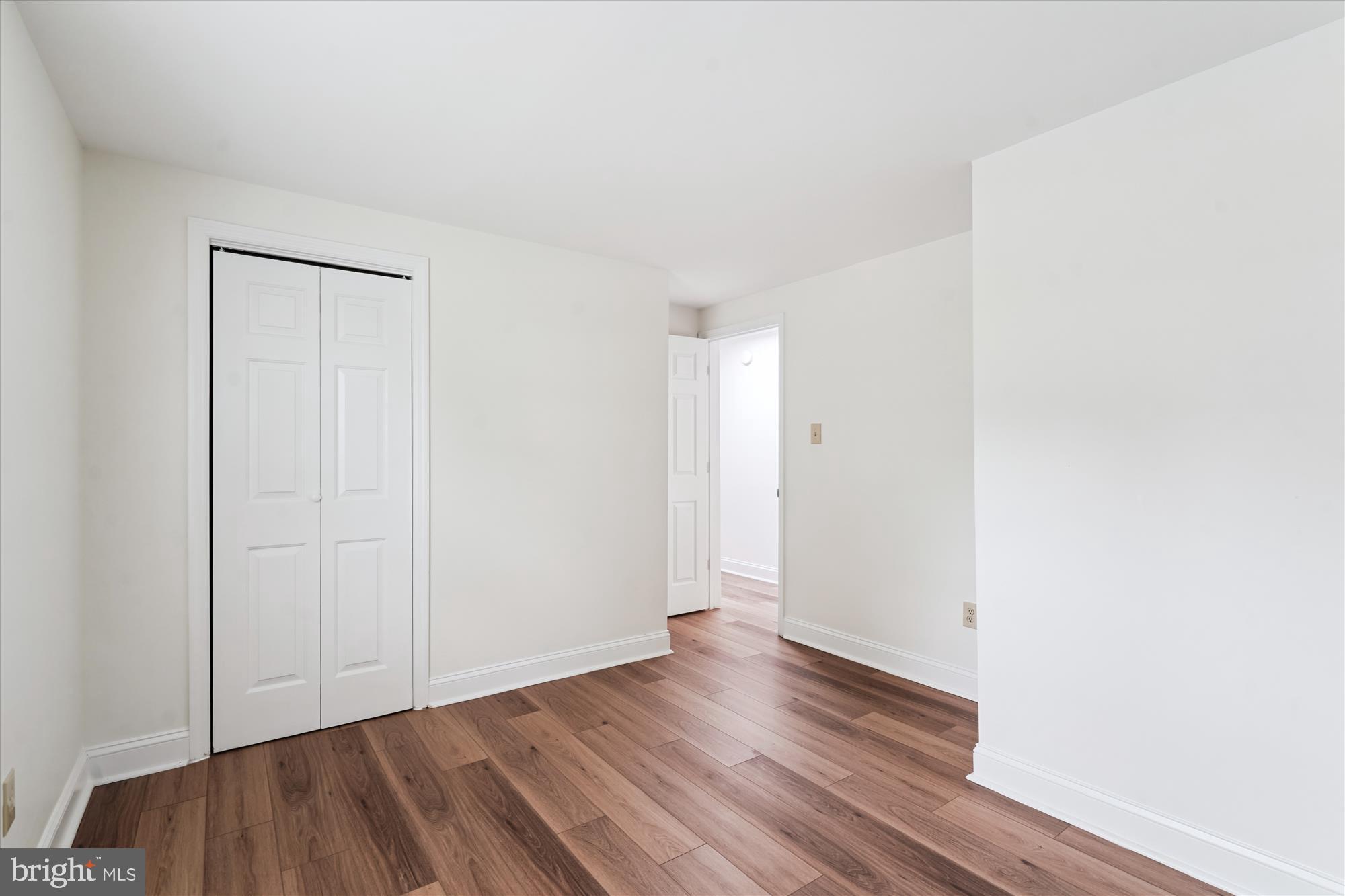 Real estate listing preview #18