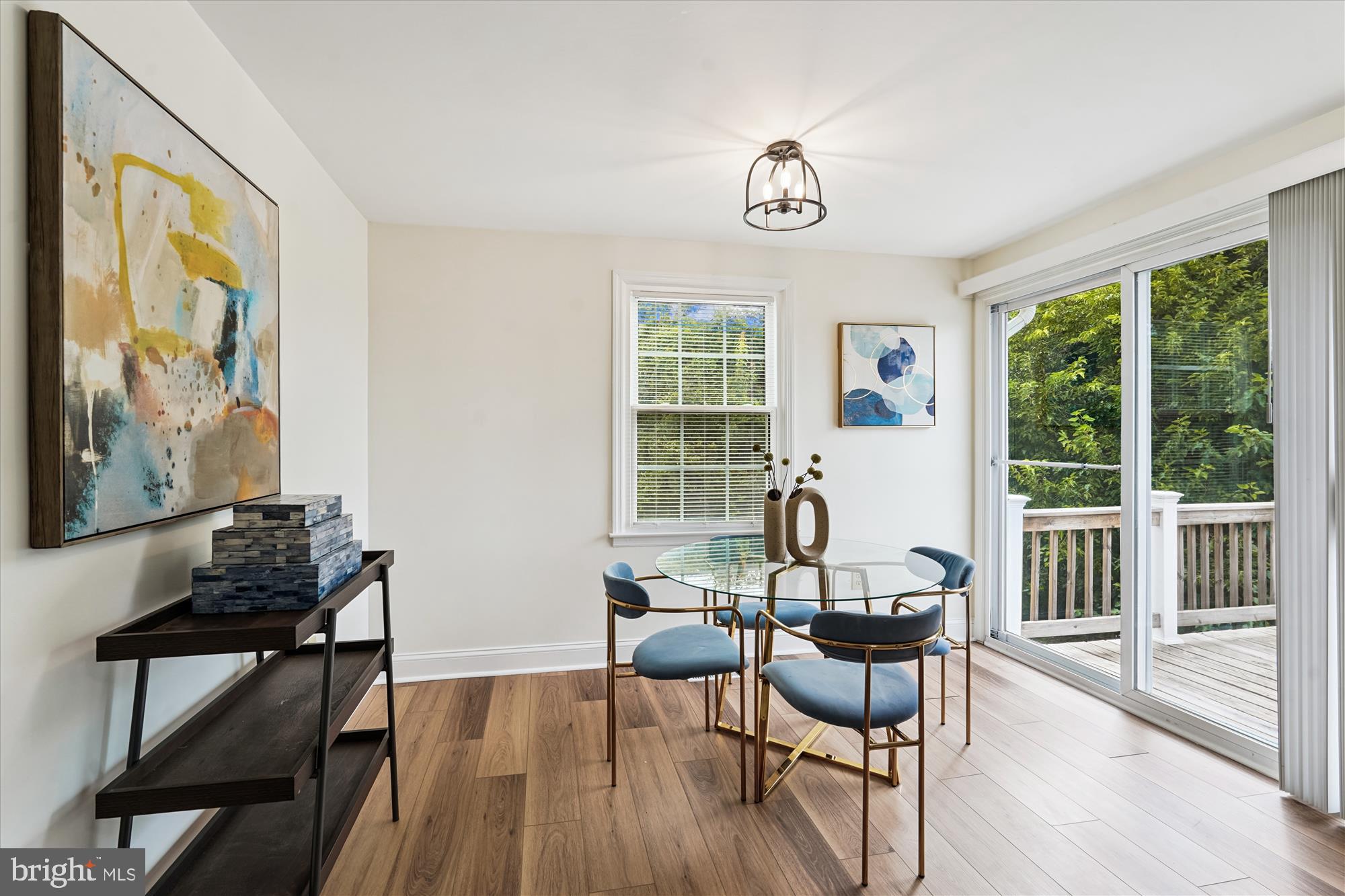 Real estate listing preview #8