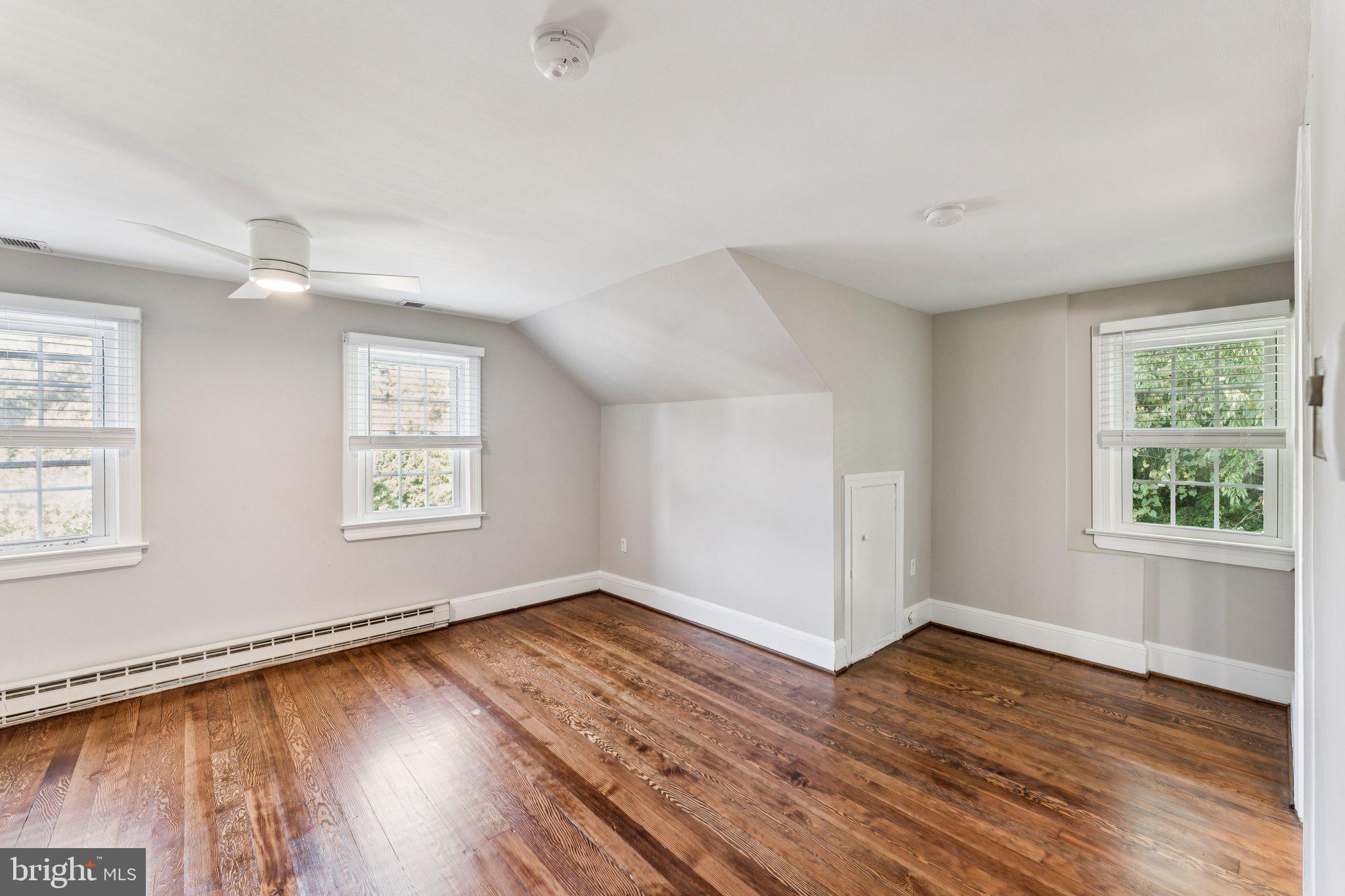 Real estate listing preview #28