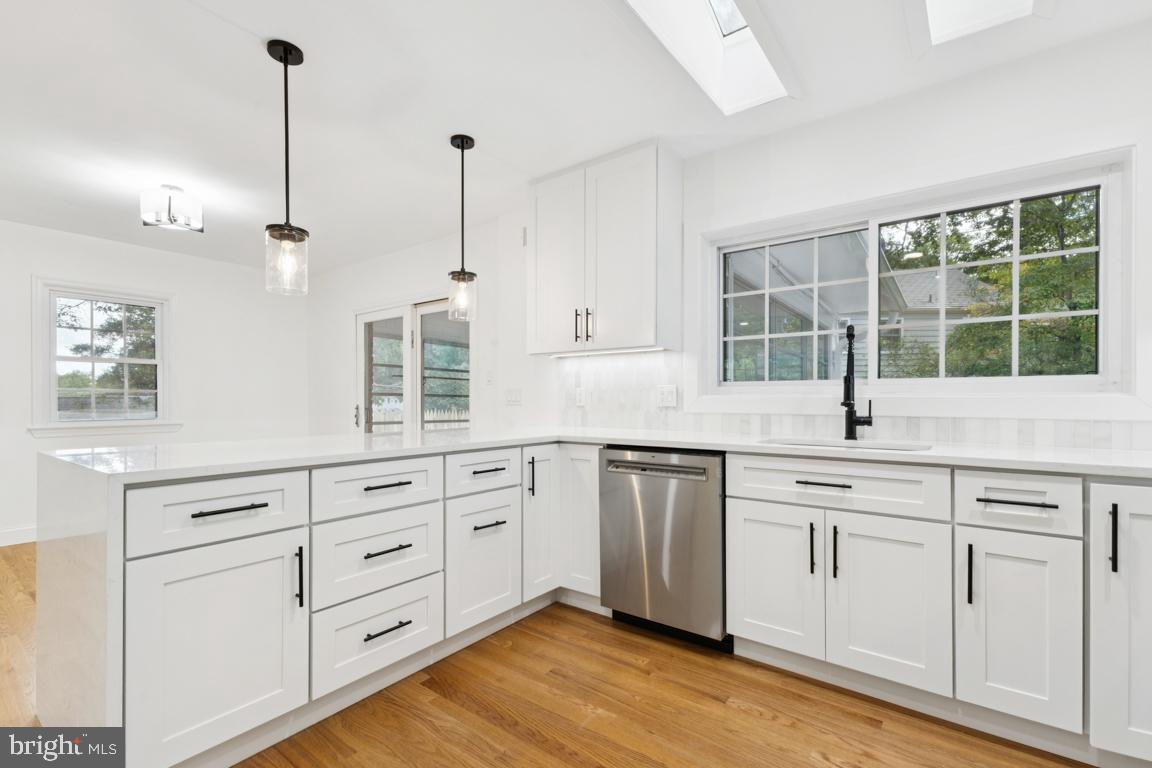 Real estate listing preview #12