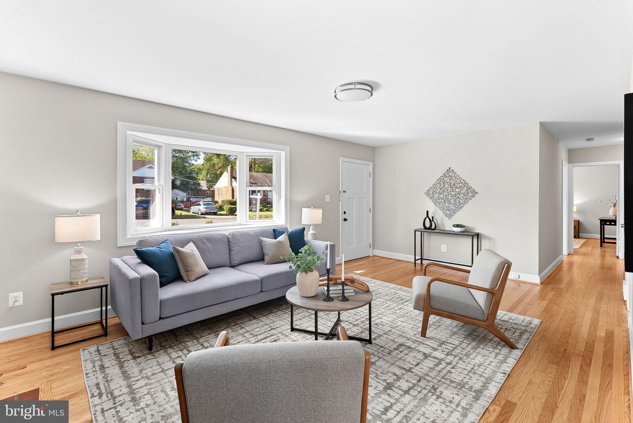 Real estate listing preview #8