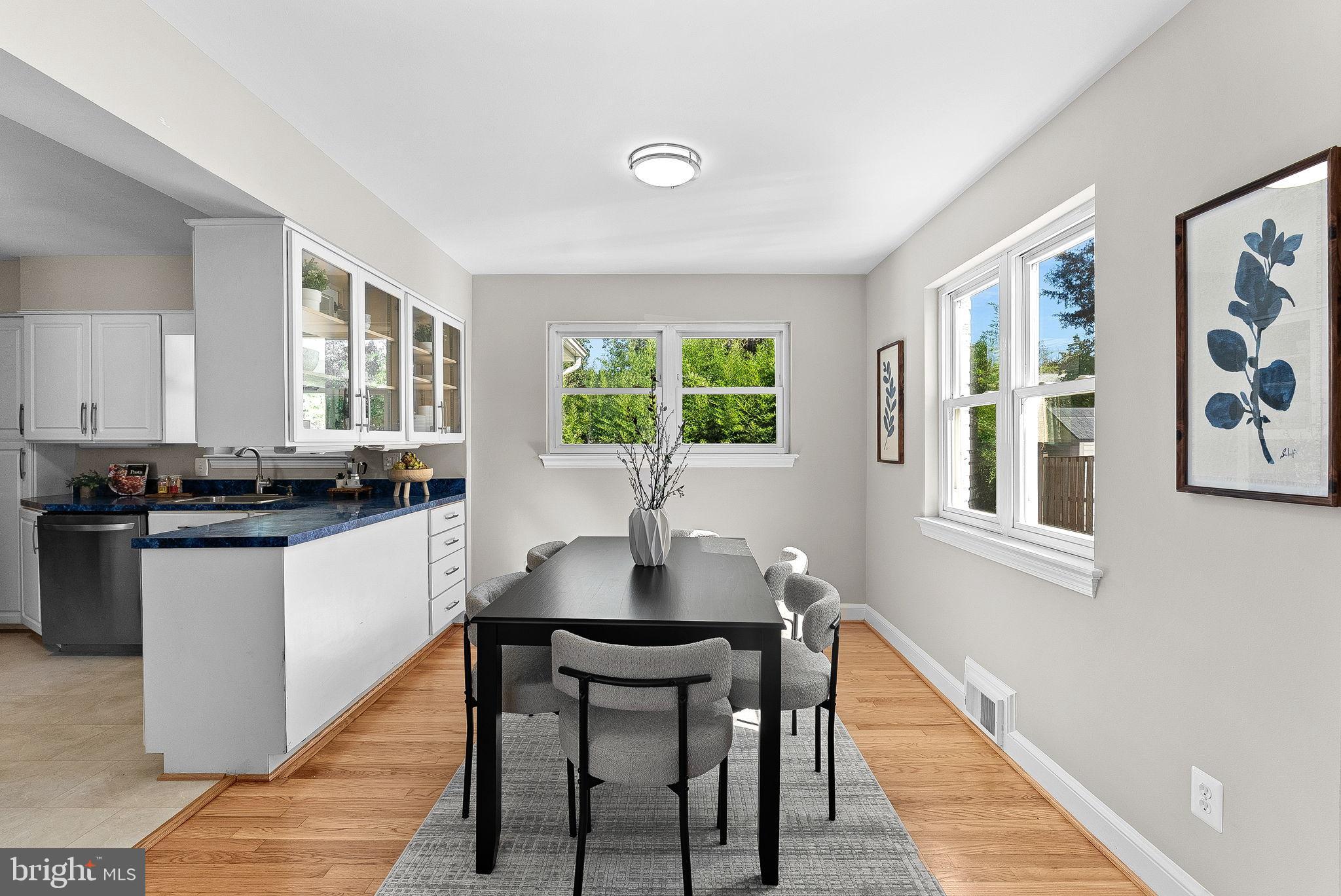 Real estate listing preview #10