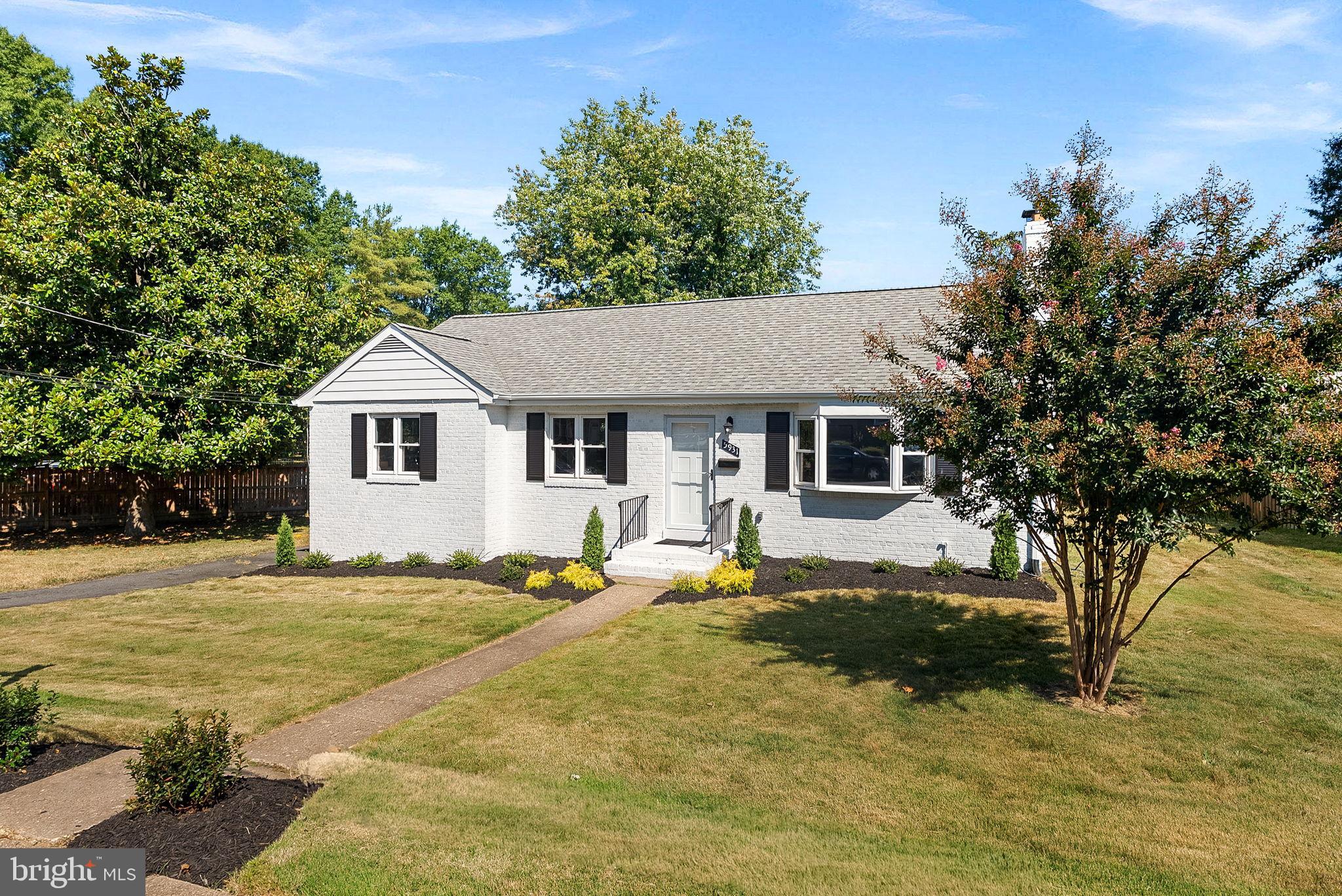 Real estate listing preview #4