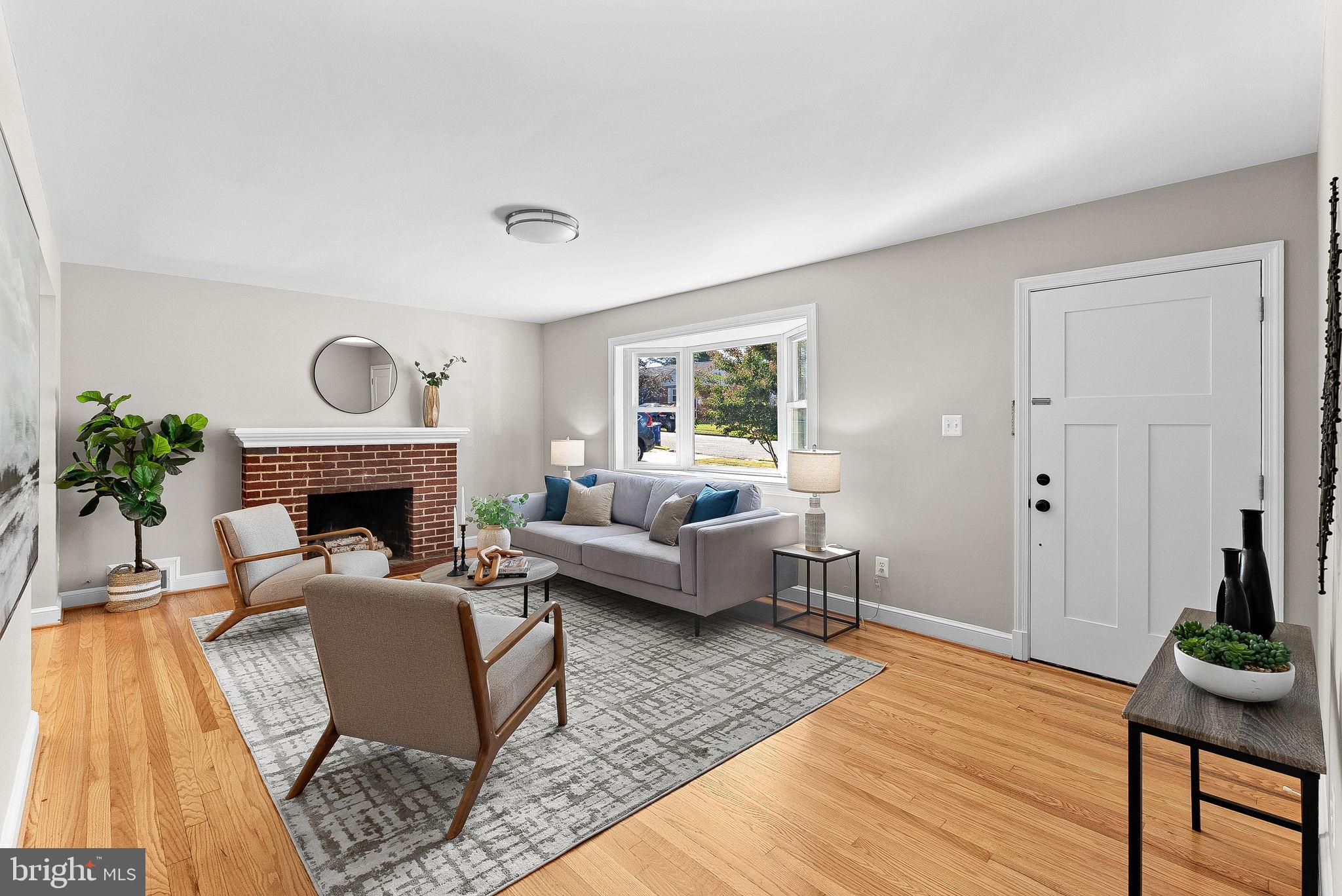 Real estate listing preview #5