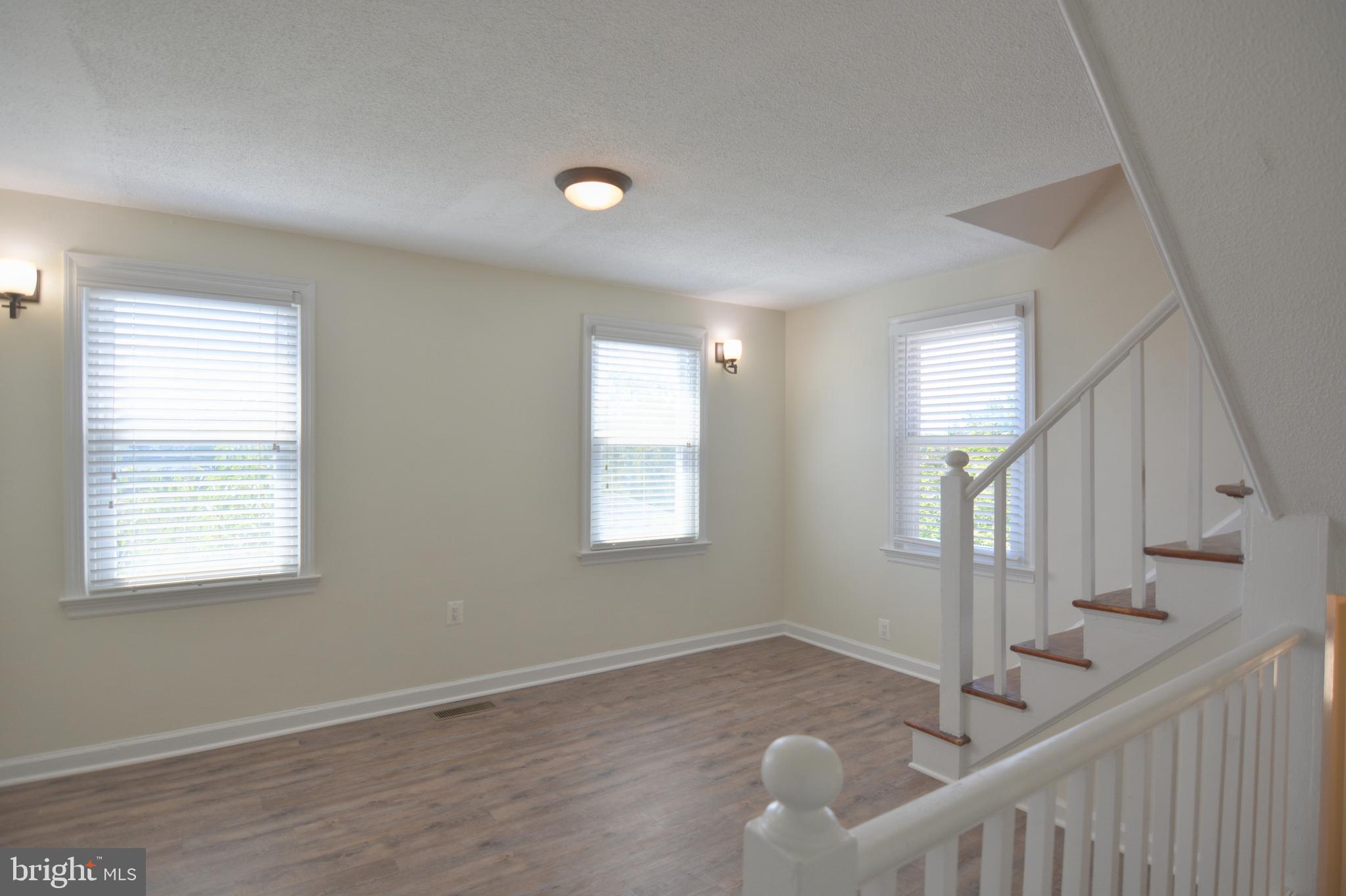 Real estate listing preview #32