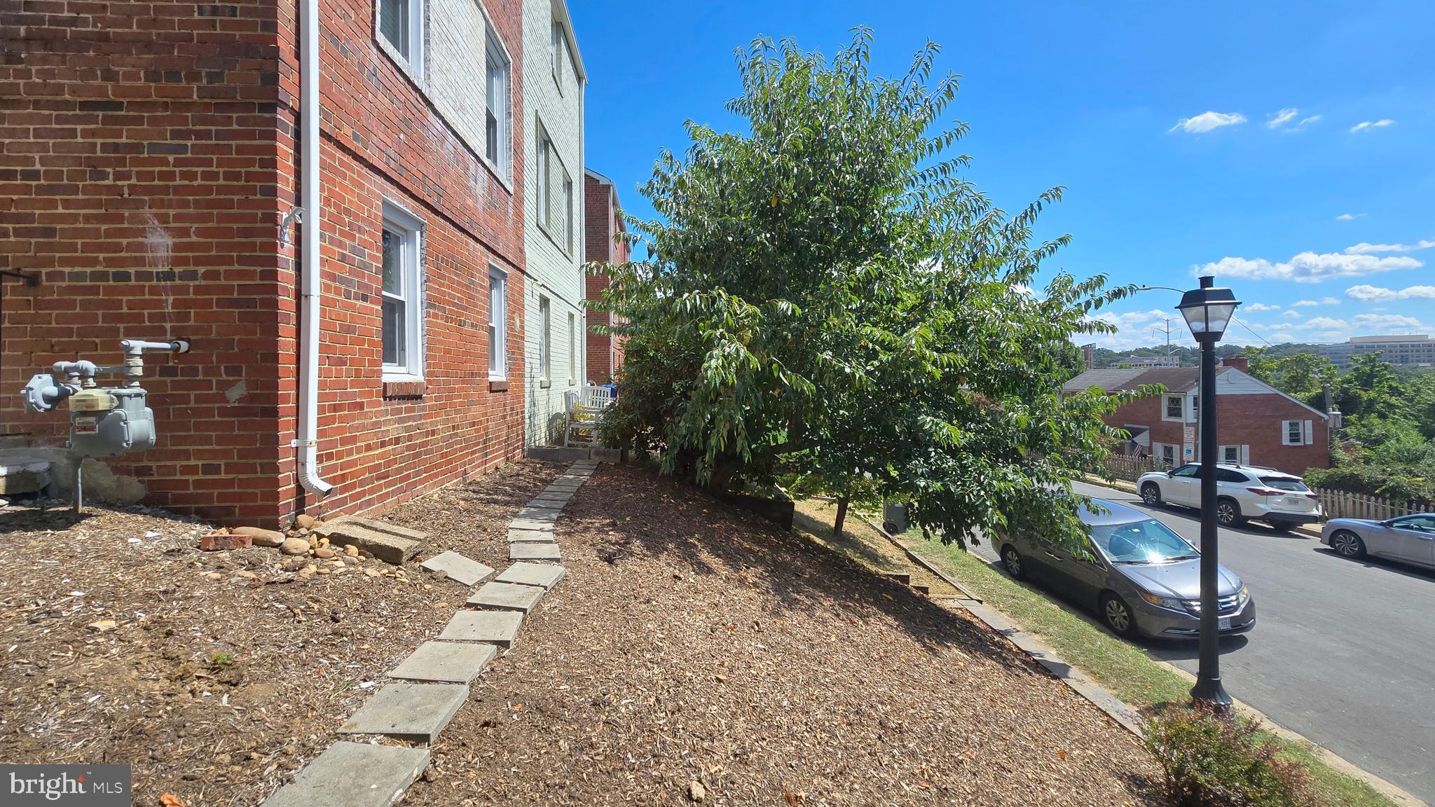 Real estate listing preview #17