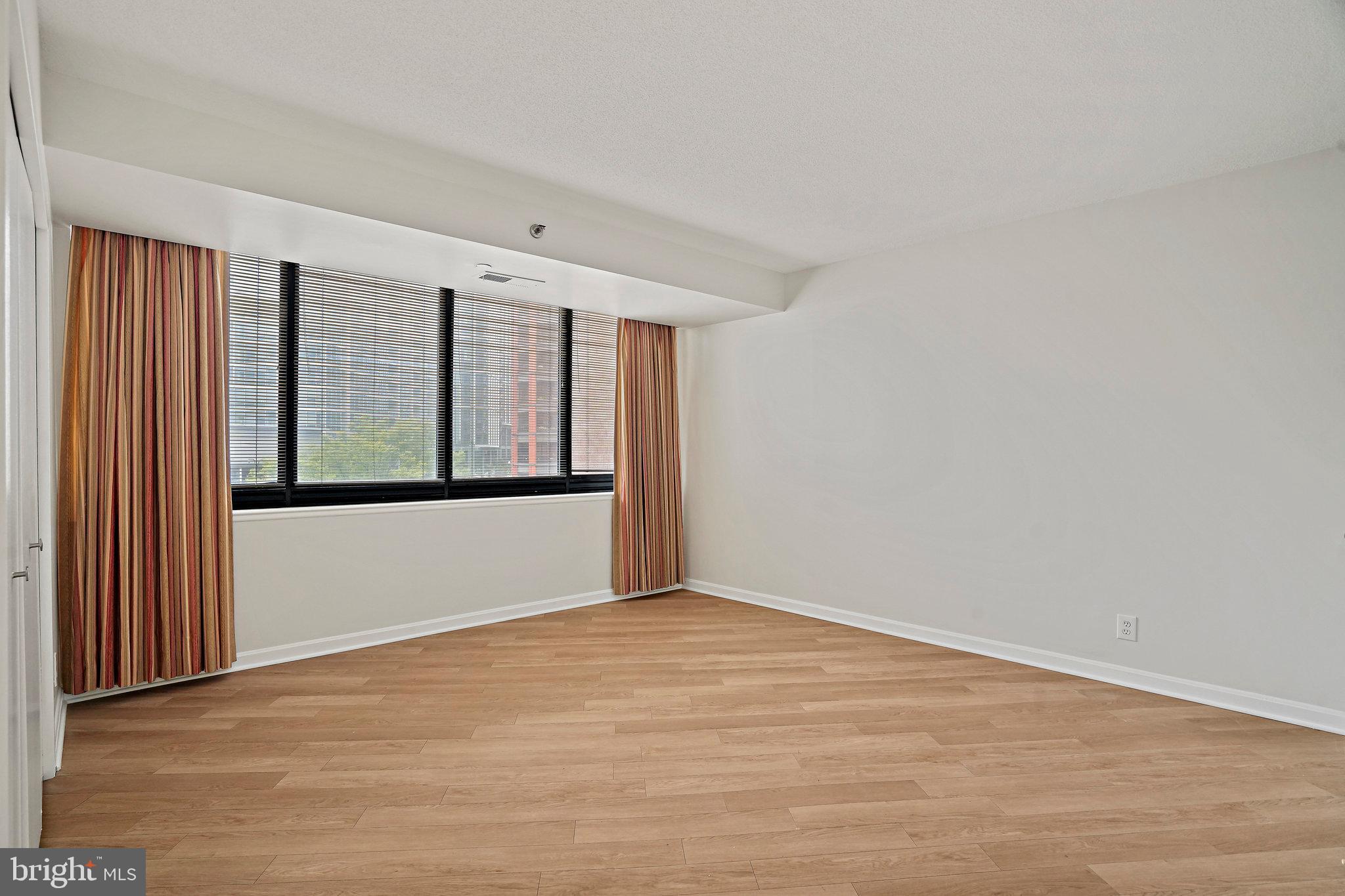 Real estate listing preview #27