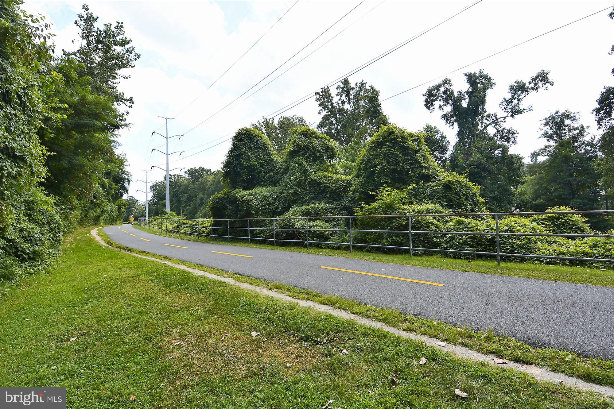 Real estate listing preview #54