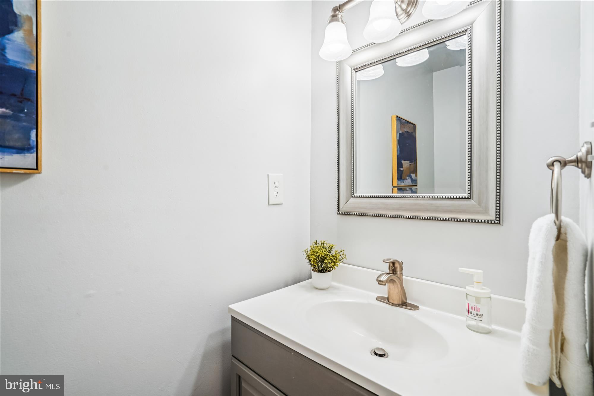 Real estate listing preview #17