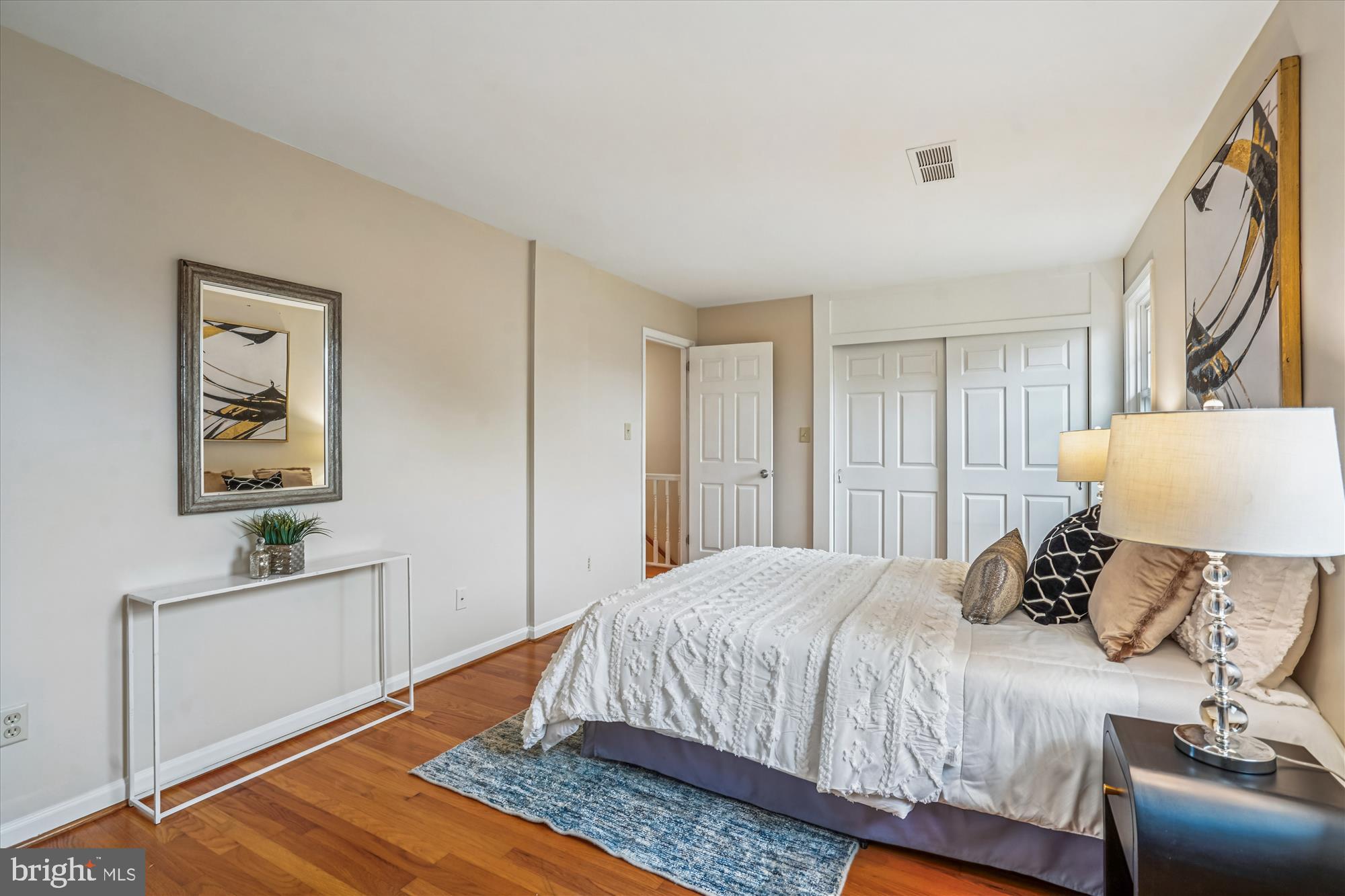 Real estate listing preview #22