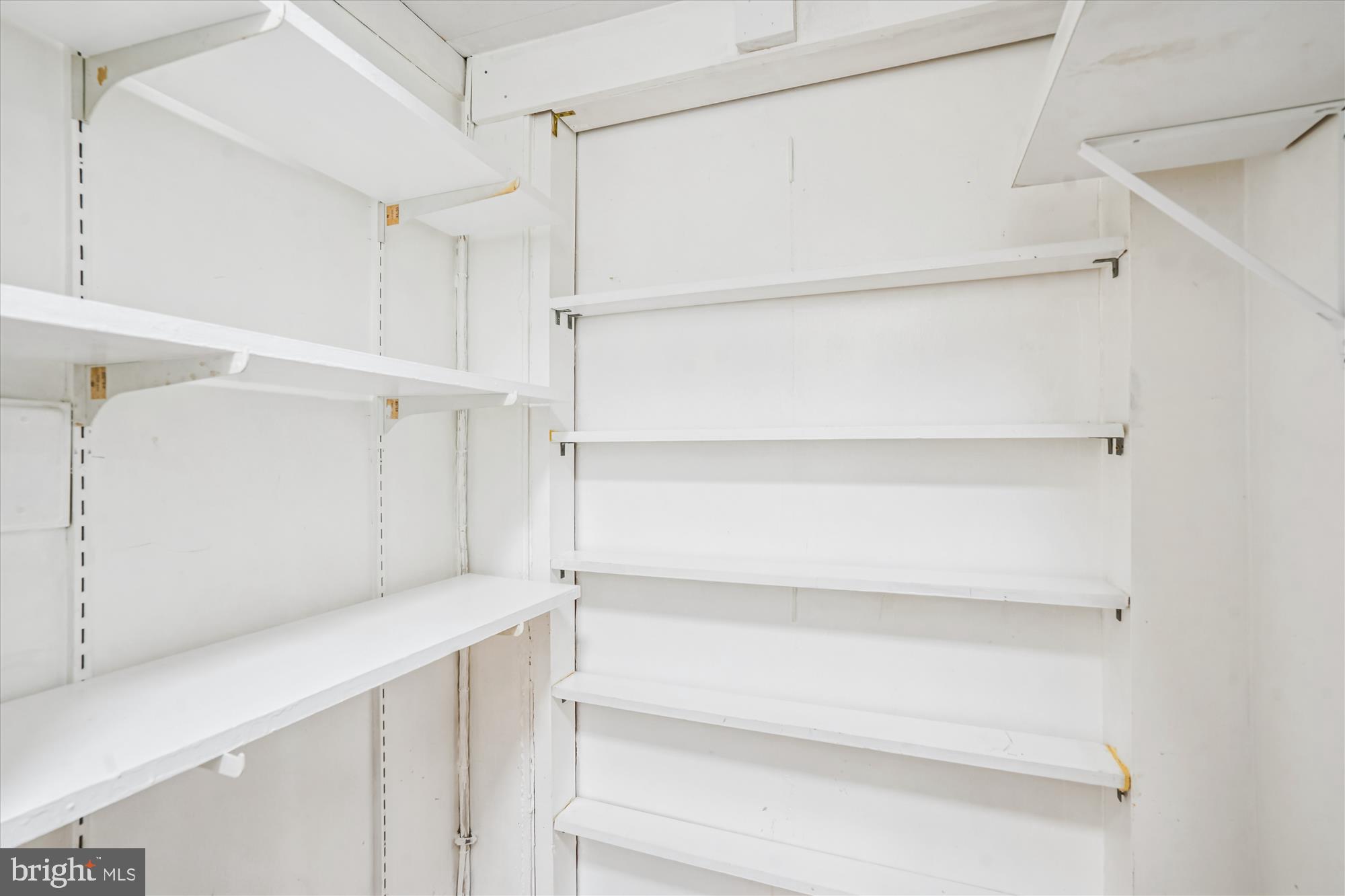 Real estate listing preview #16