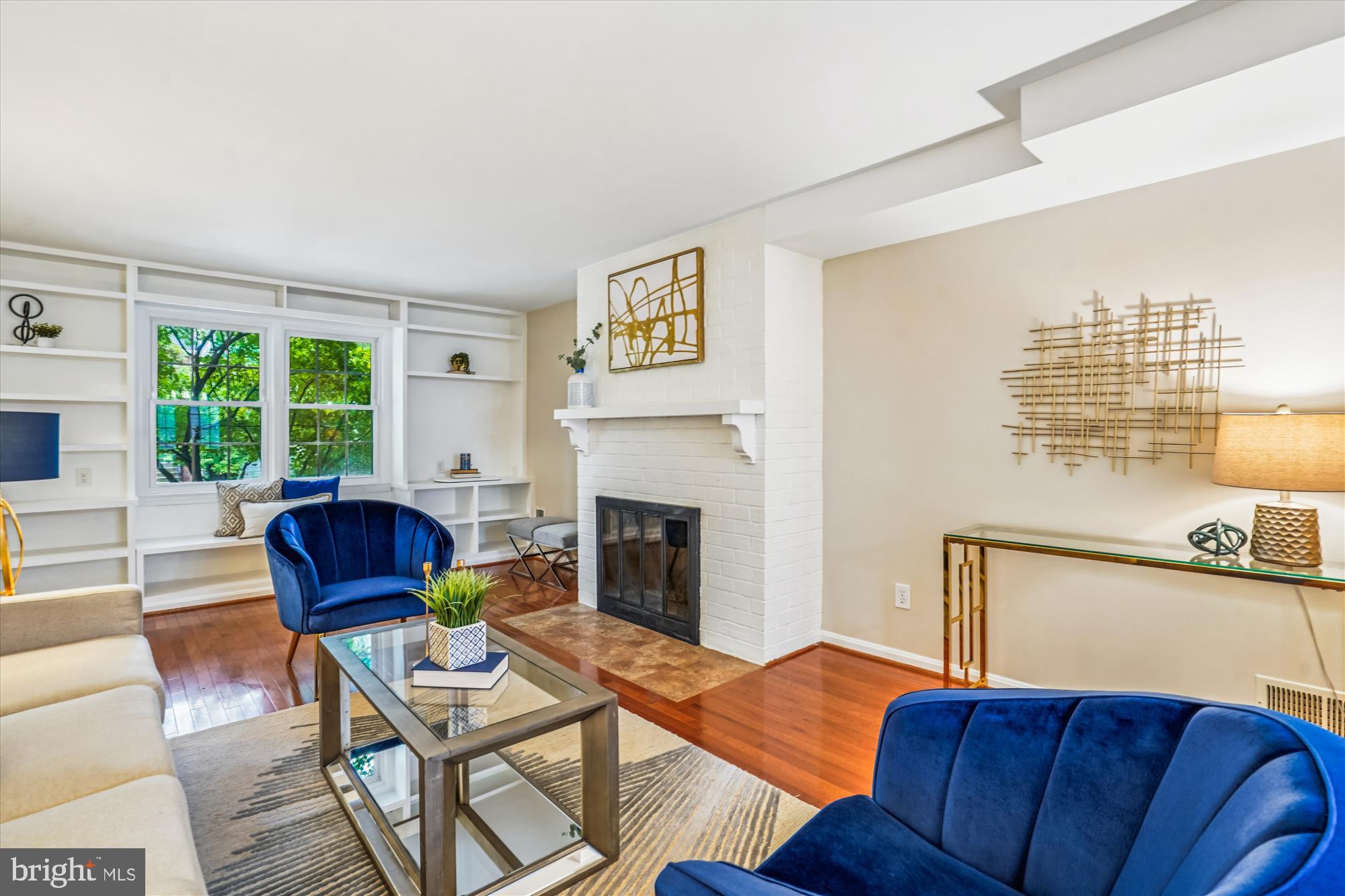 Real estate listing preview #7