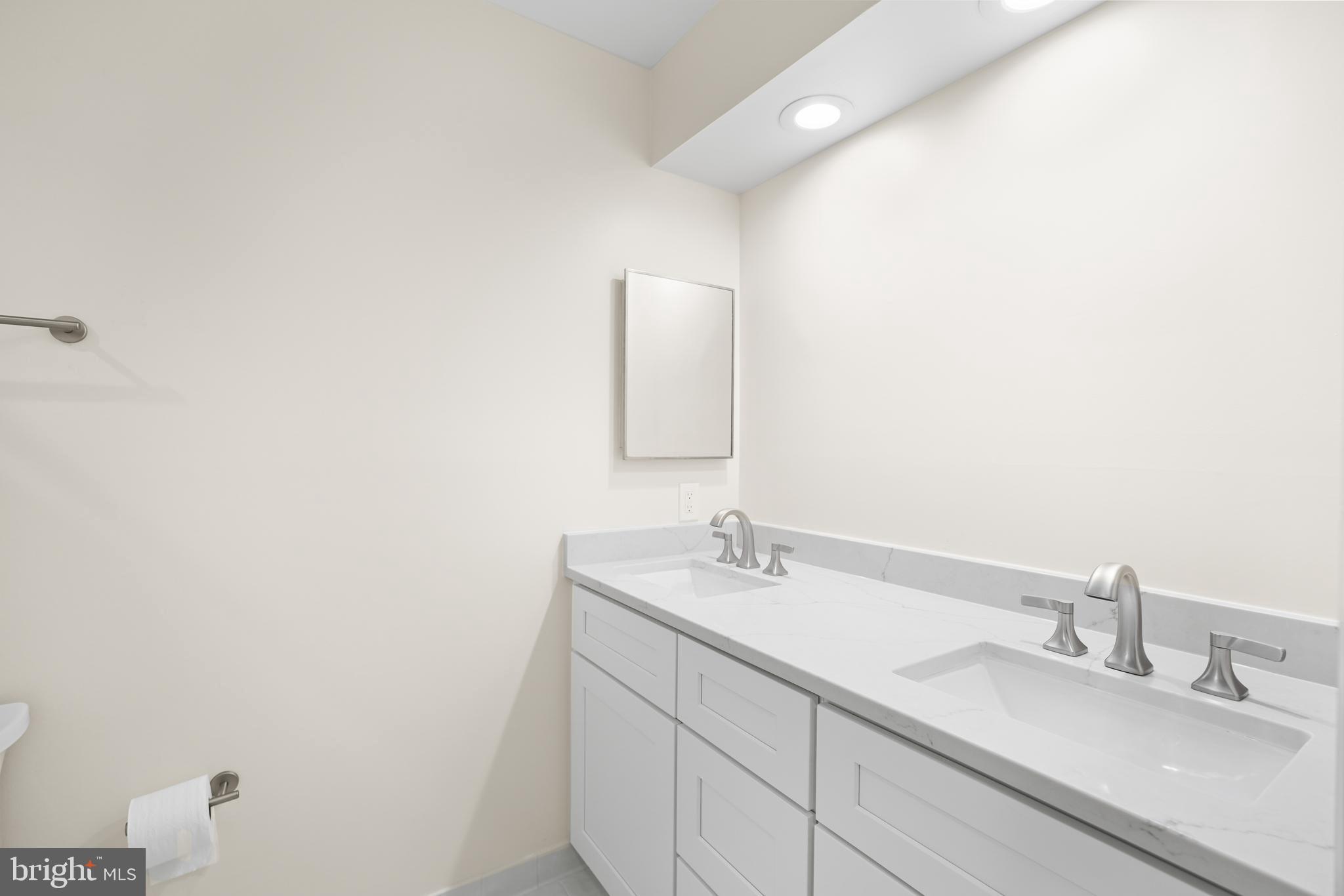 Real estate listing preview #37