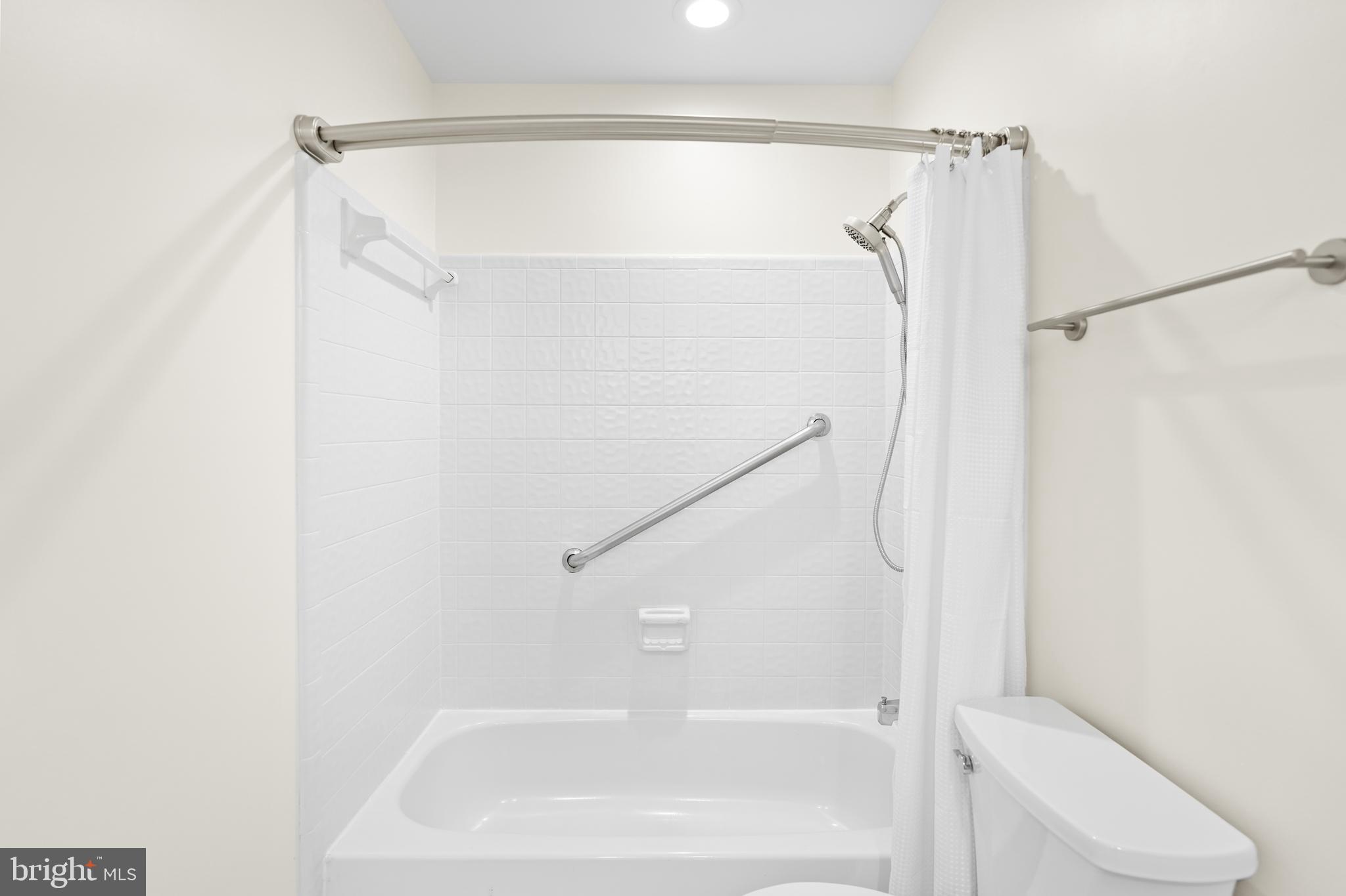 Real estate listing preview #38