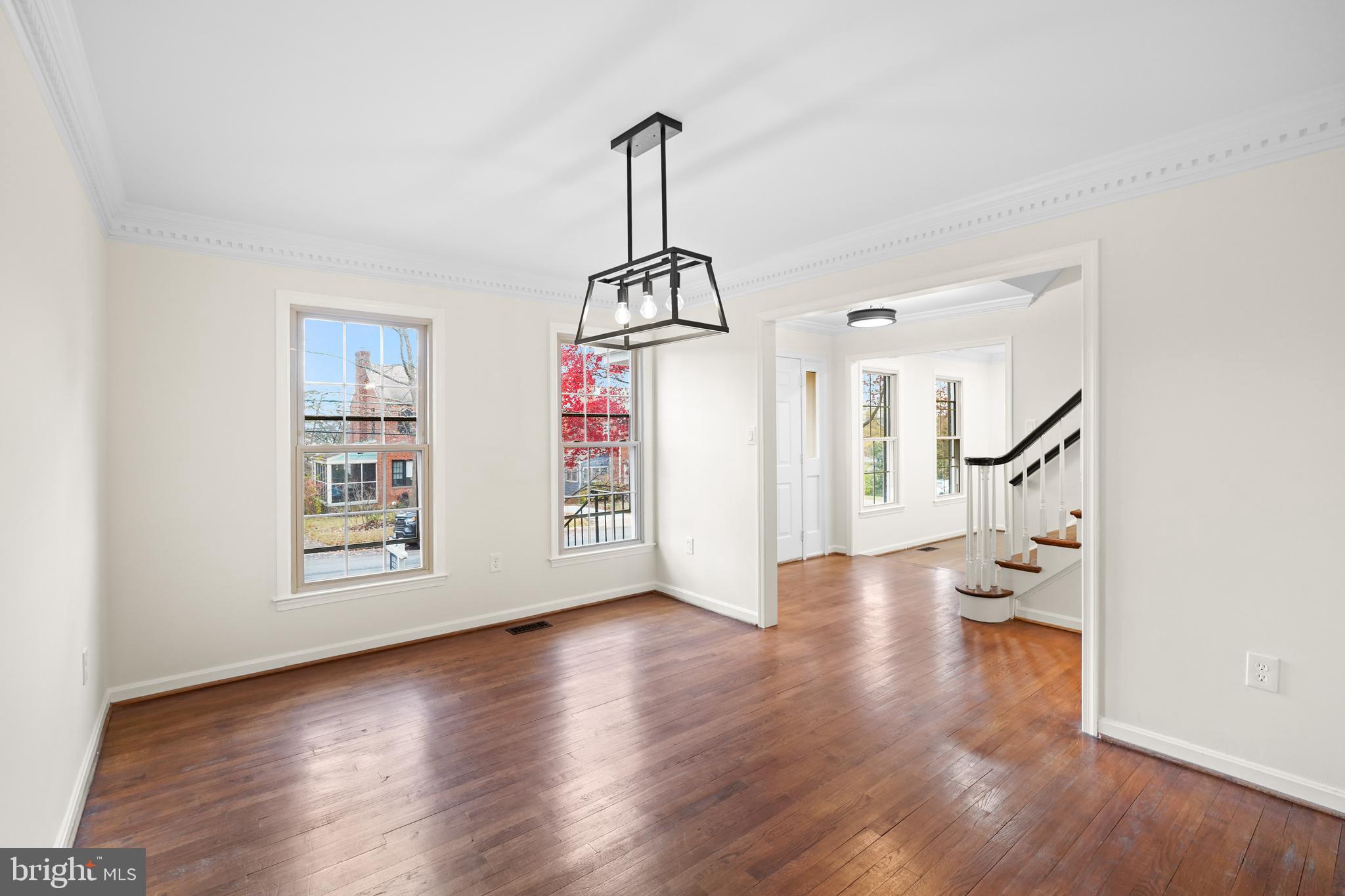 Real estate listing preview #7