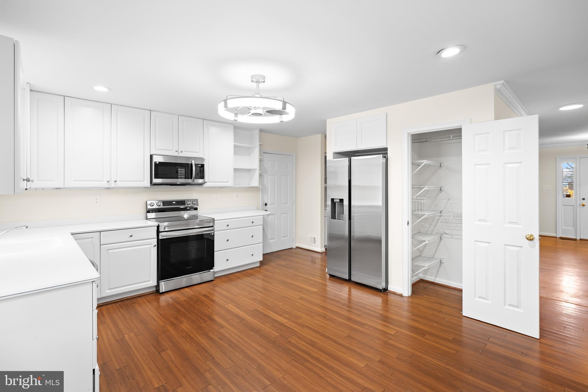 Real estate listing preview #15