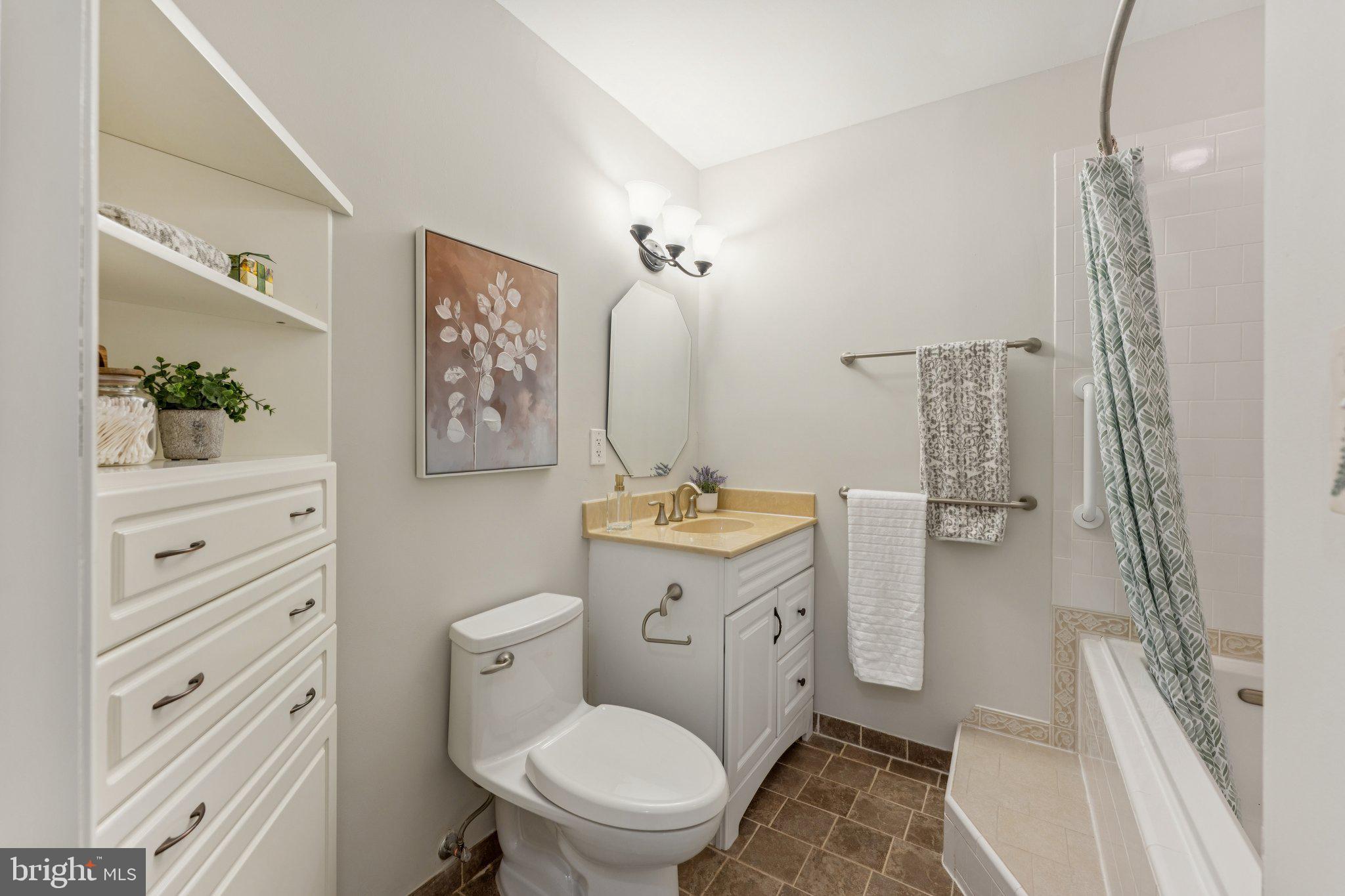 Real estate listing preview #26