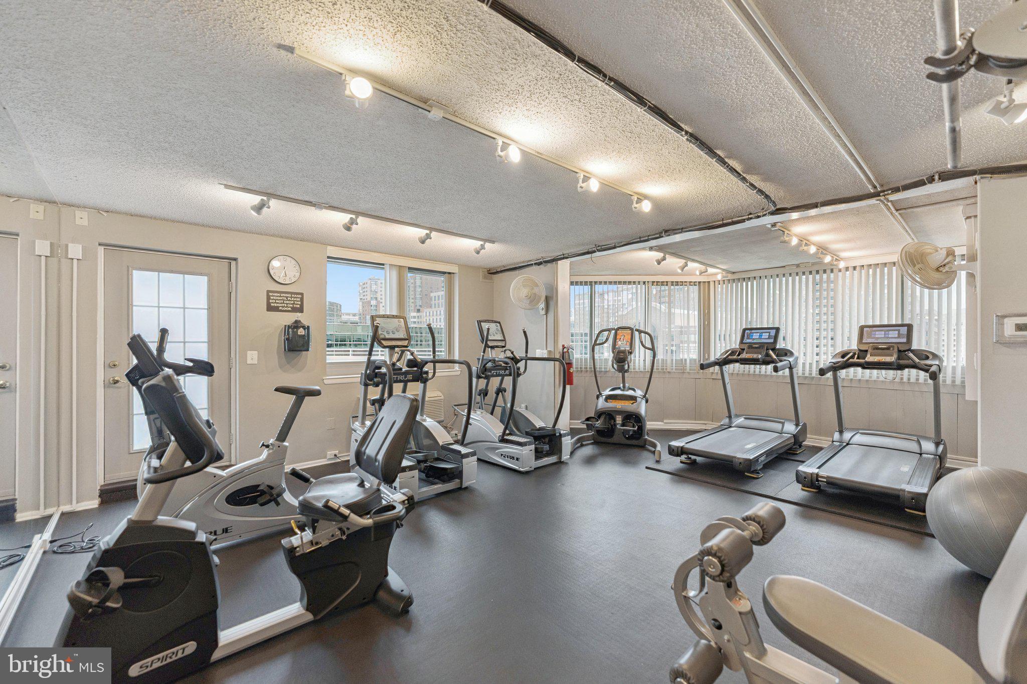 Real estate listing preview #35