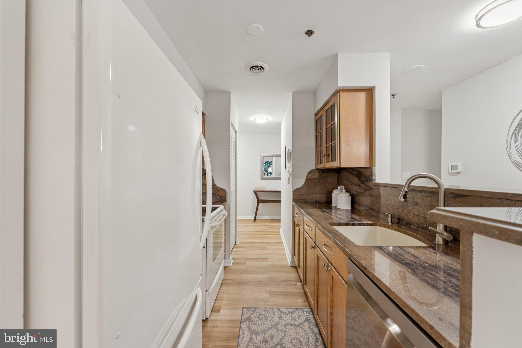 Real estate listing preview #12