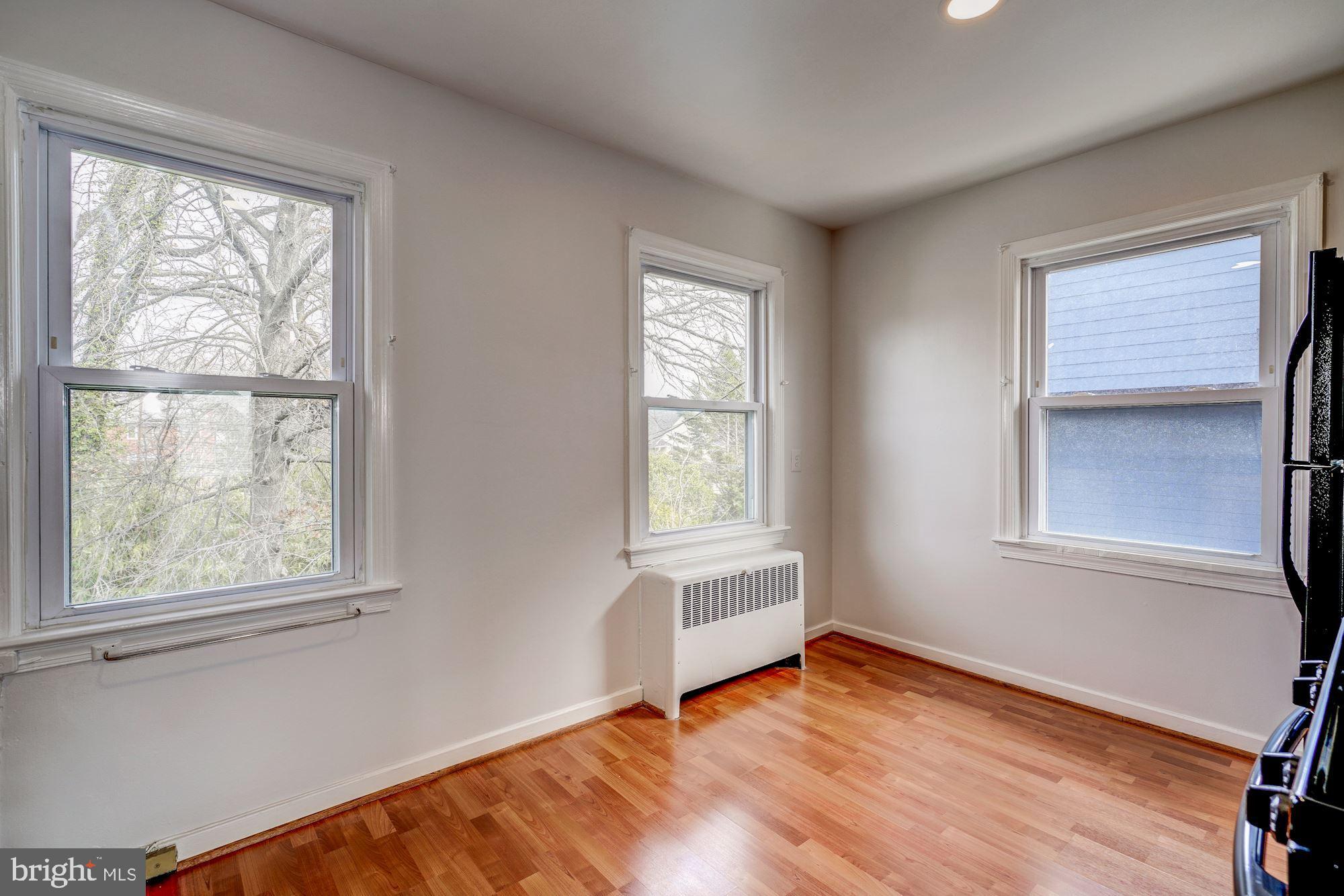 Real estate listing preview #9