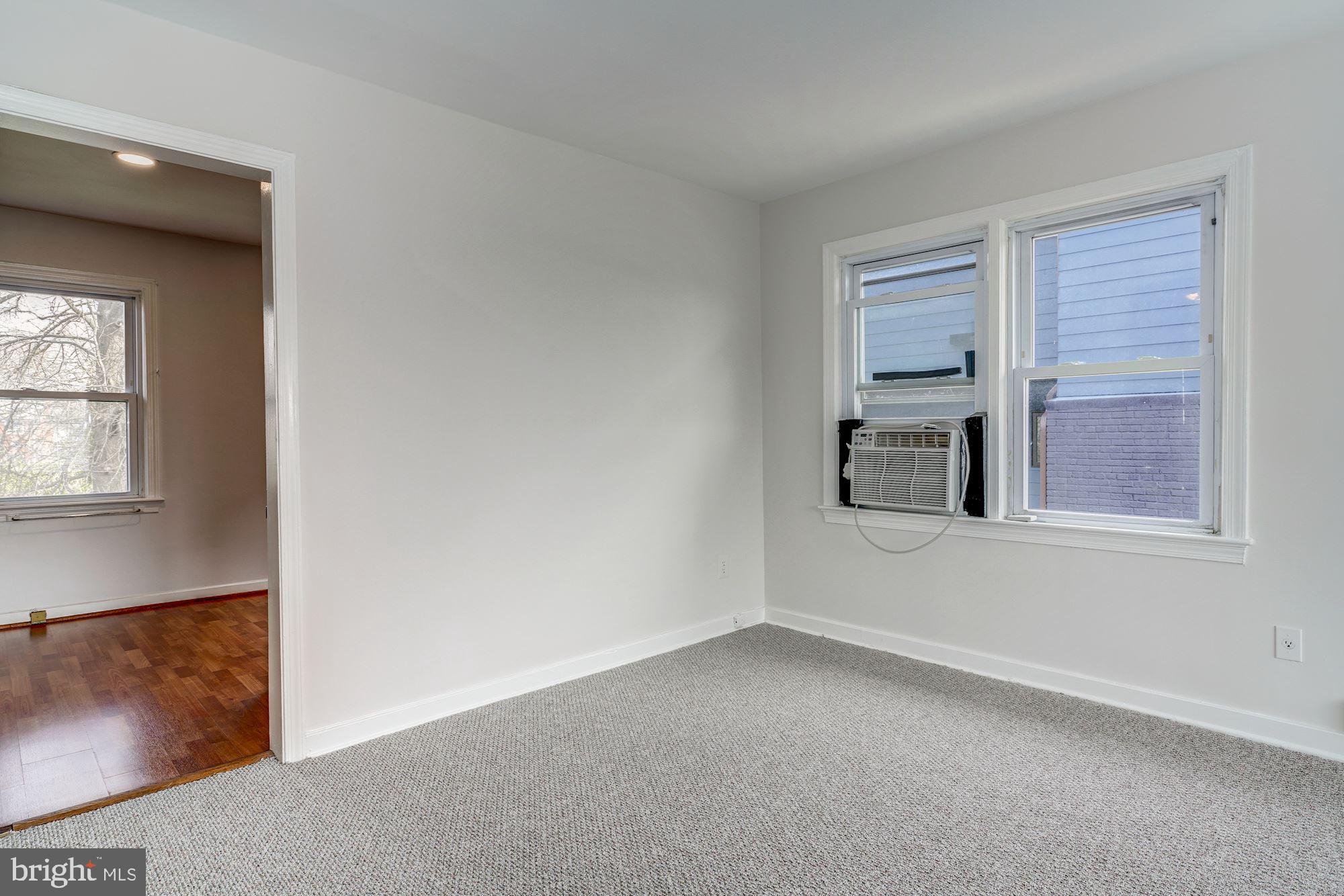 Real estate listing preview #6